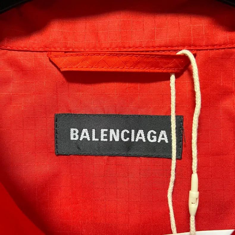 Balenciaga Balenciaga Red and Blue Colorblock Letter Logo Windbreaker Size US S / EU 44-46 / 1 - 3 Thumbnail