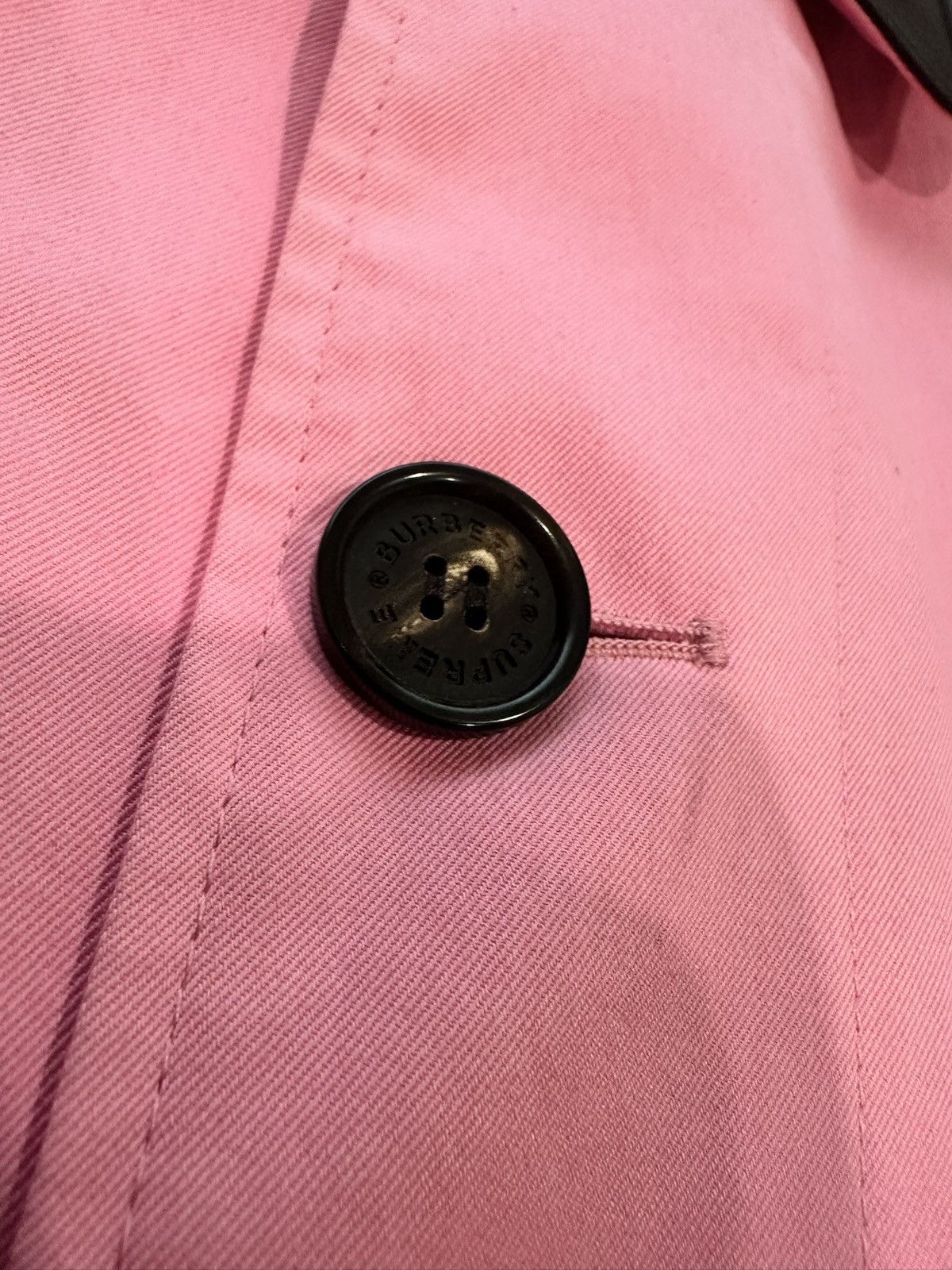 Burberry × Supreme Supreme X Burberry, pink trenchcoat size XL brand new Size US XL / EU 56 / 4 - 11 Thumbnail