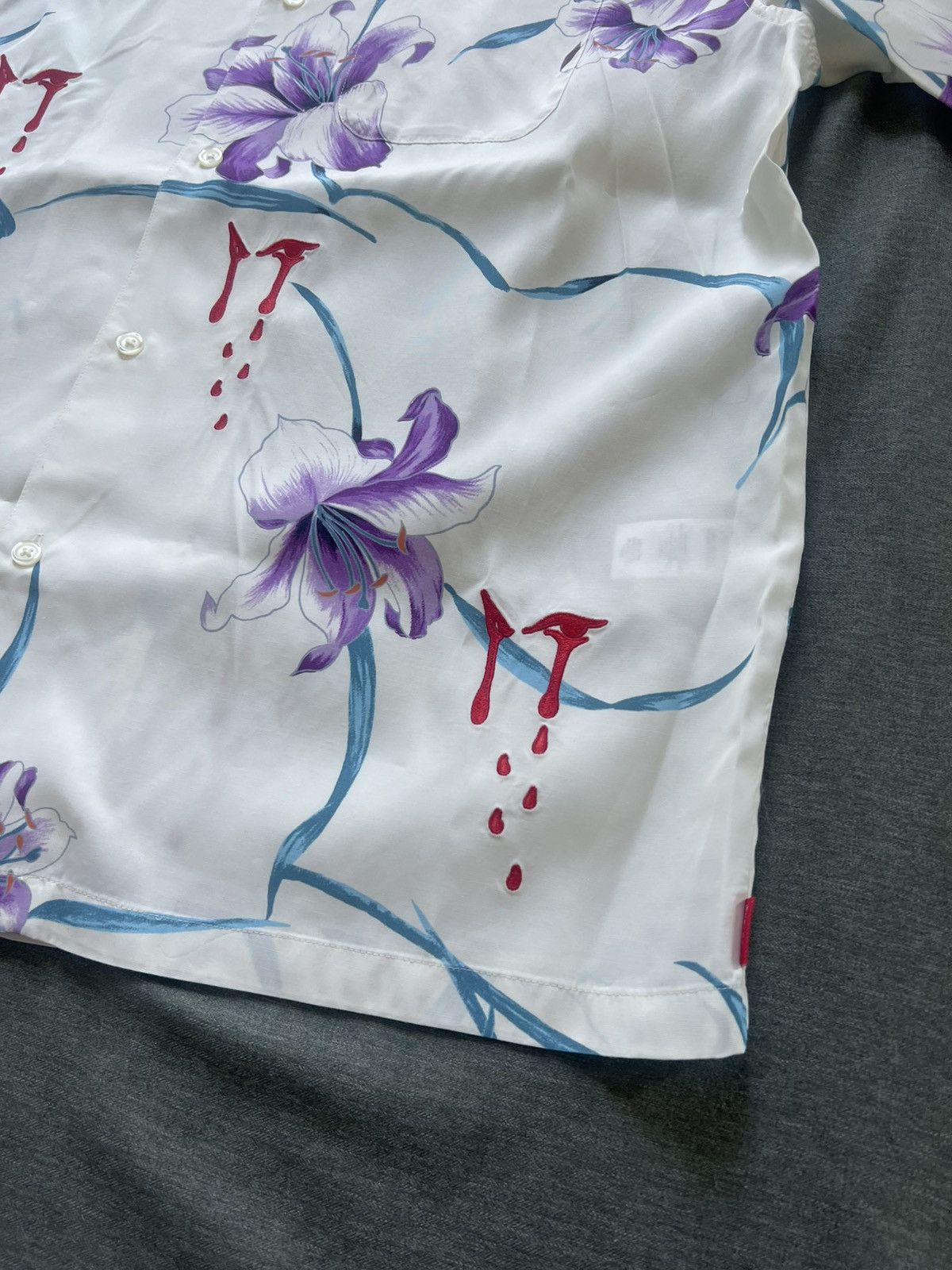 Supreme Supreme AOI Lilies SS Shirt White Size Medium Size US M / EU 48-50 / 2 - 4 Thumbnail