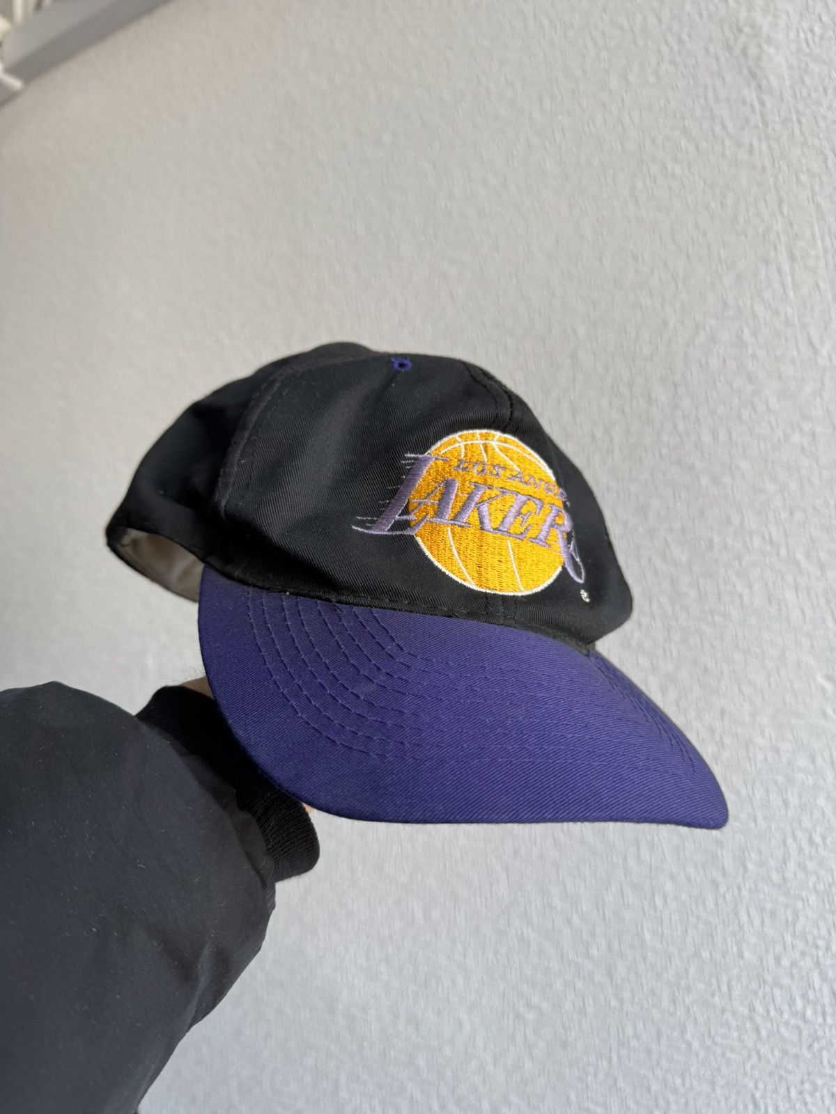 NBA × Vintage Lakers 90s vintage Hat black cap Size ONE SIZE - 1 Thumbnail