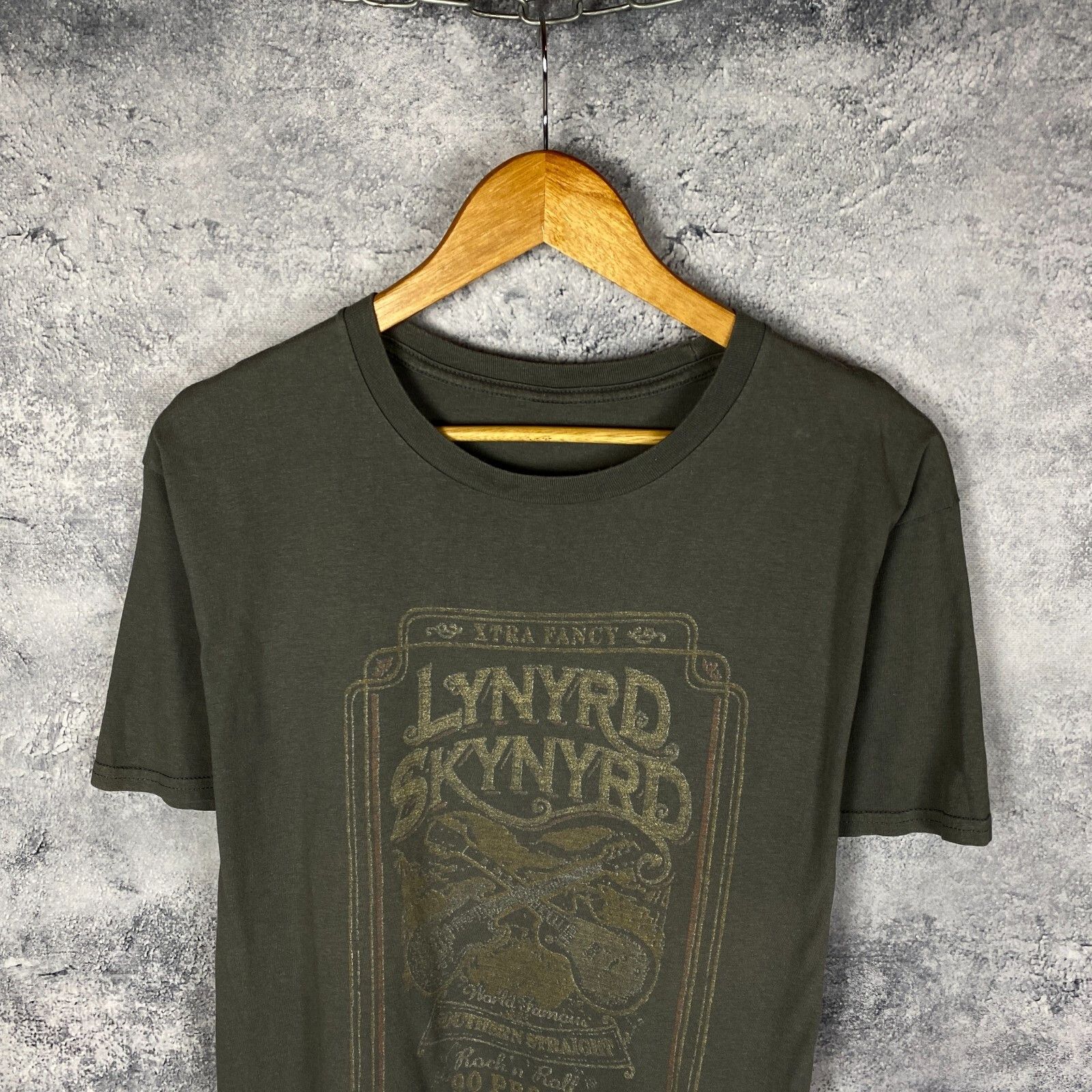 Band Tees Lynyrd Skynyrd Tee Men's Size M Gray Short Sleeve ` Size US M / EU 48-50 / 2 - 2 Thumbnail