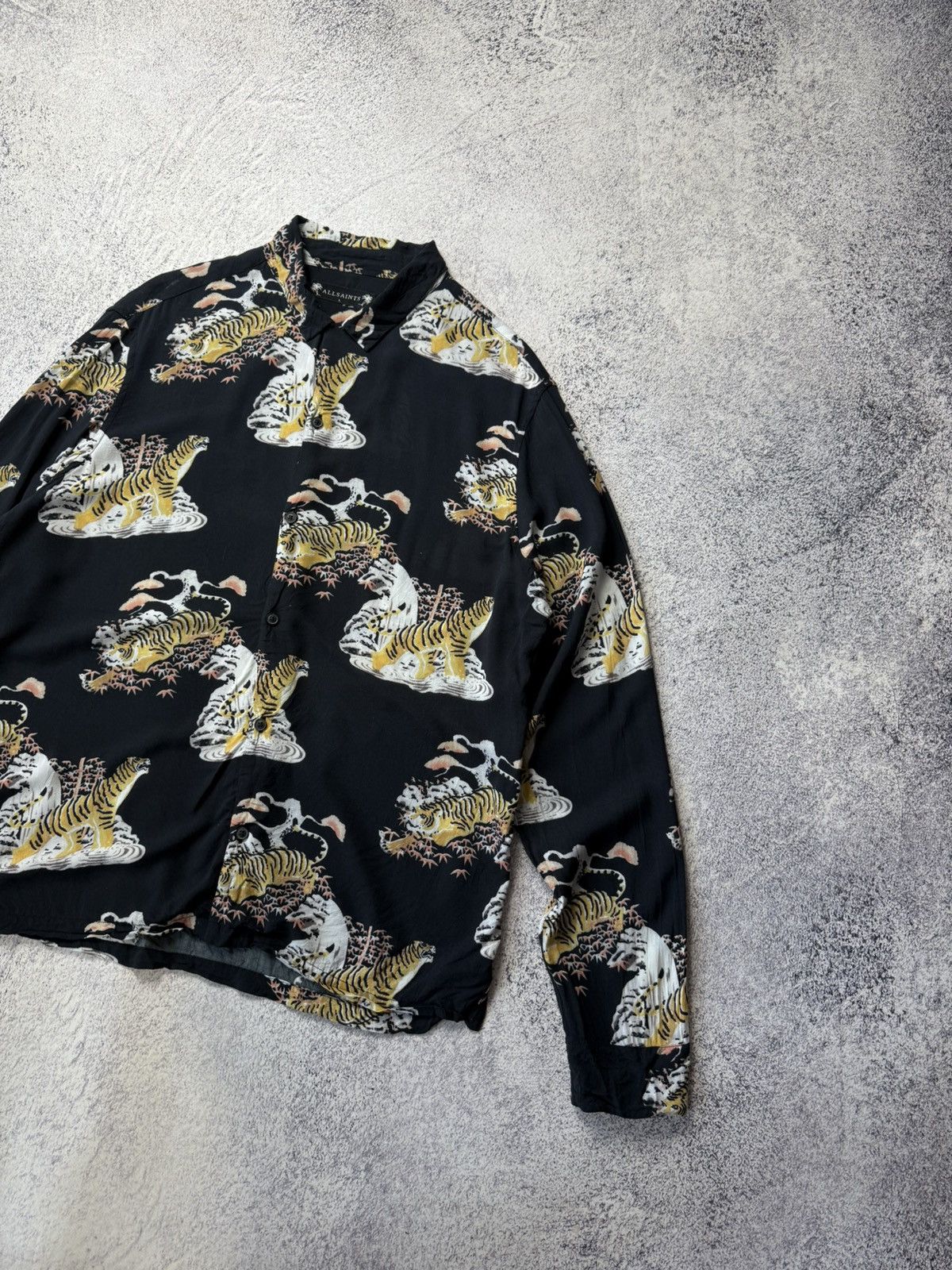 Allsaints Vintage Allsaints Viscose Tiger Crazy Print Y2K Hawaii Shirt Size US L / EU 52-54 / 3 - 7 Thumbnail