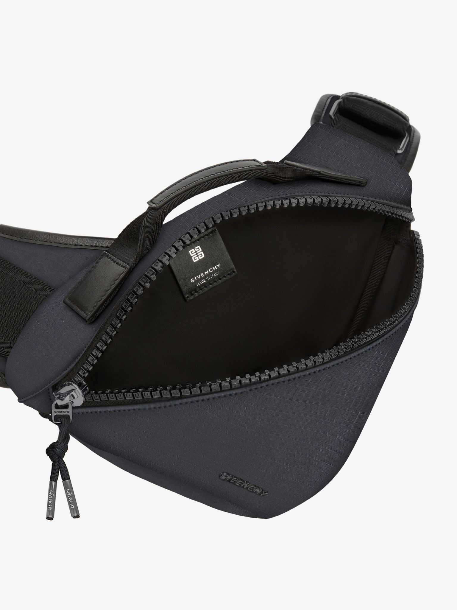 Givenchy o1w1db10925 Size: OS / G-Zip Triangle Small Bag in Black Size ONE SIZE - 5 Thumbnail