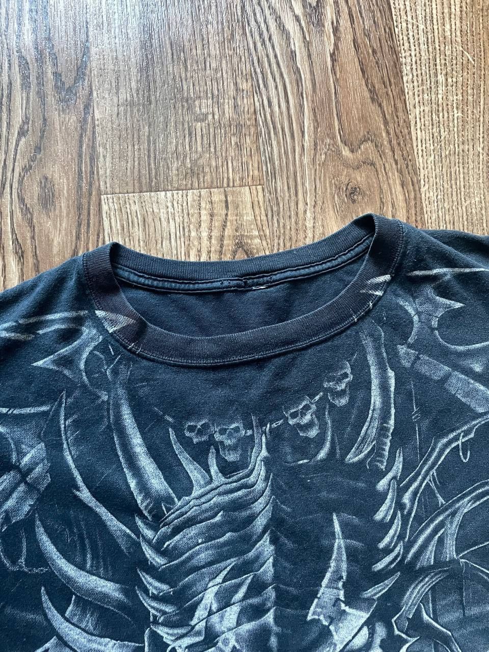 Liquid Blue vintage Liquid Blue t shirt Dragon like mosquitohea Size US XL / EU 56 / 4 - 4 Thumbnail