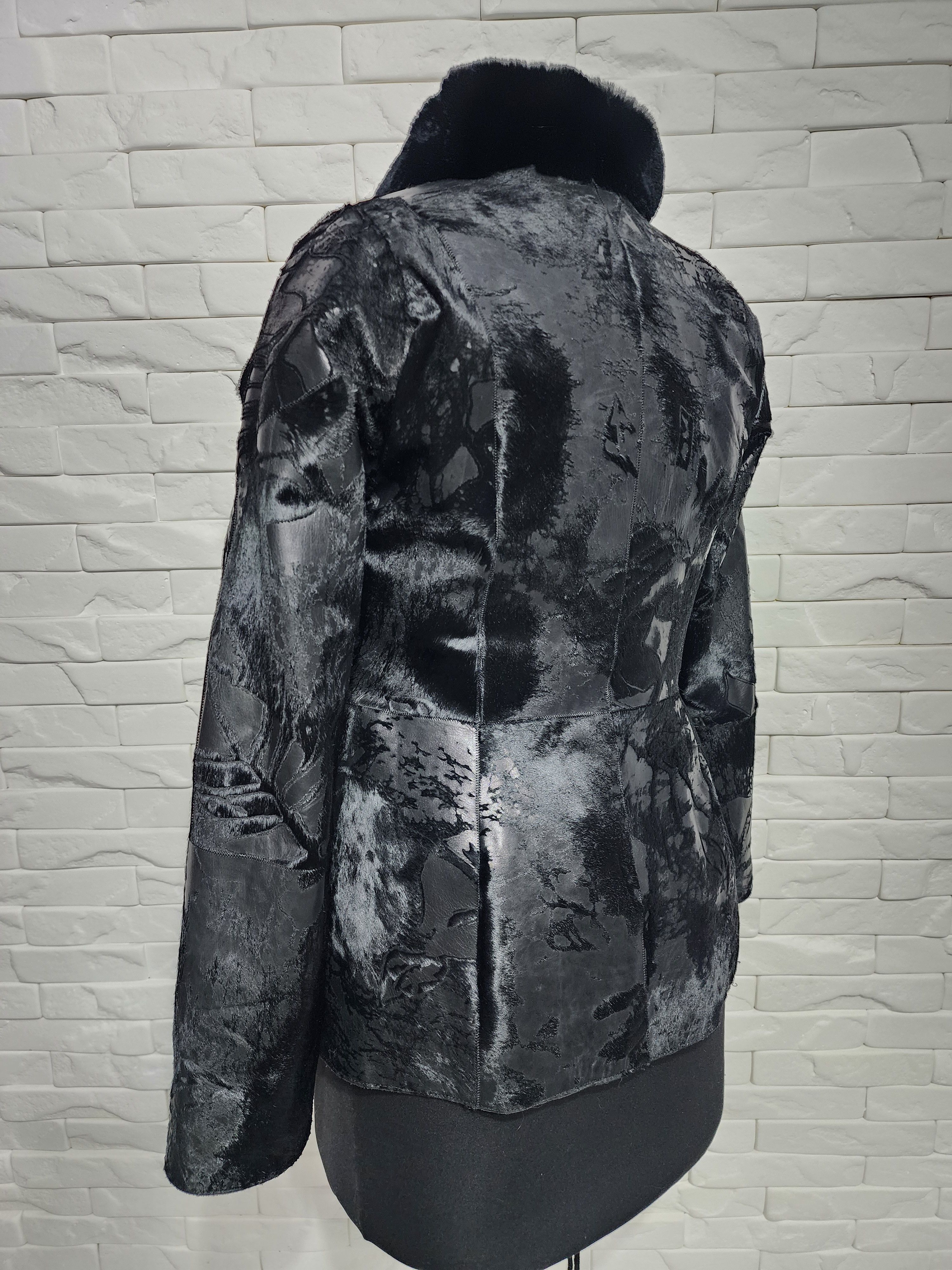 Genuine Leather Women's black fur coat. Size M / US 6-8 / IT 42-44 - 6 Thumbnail