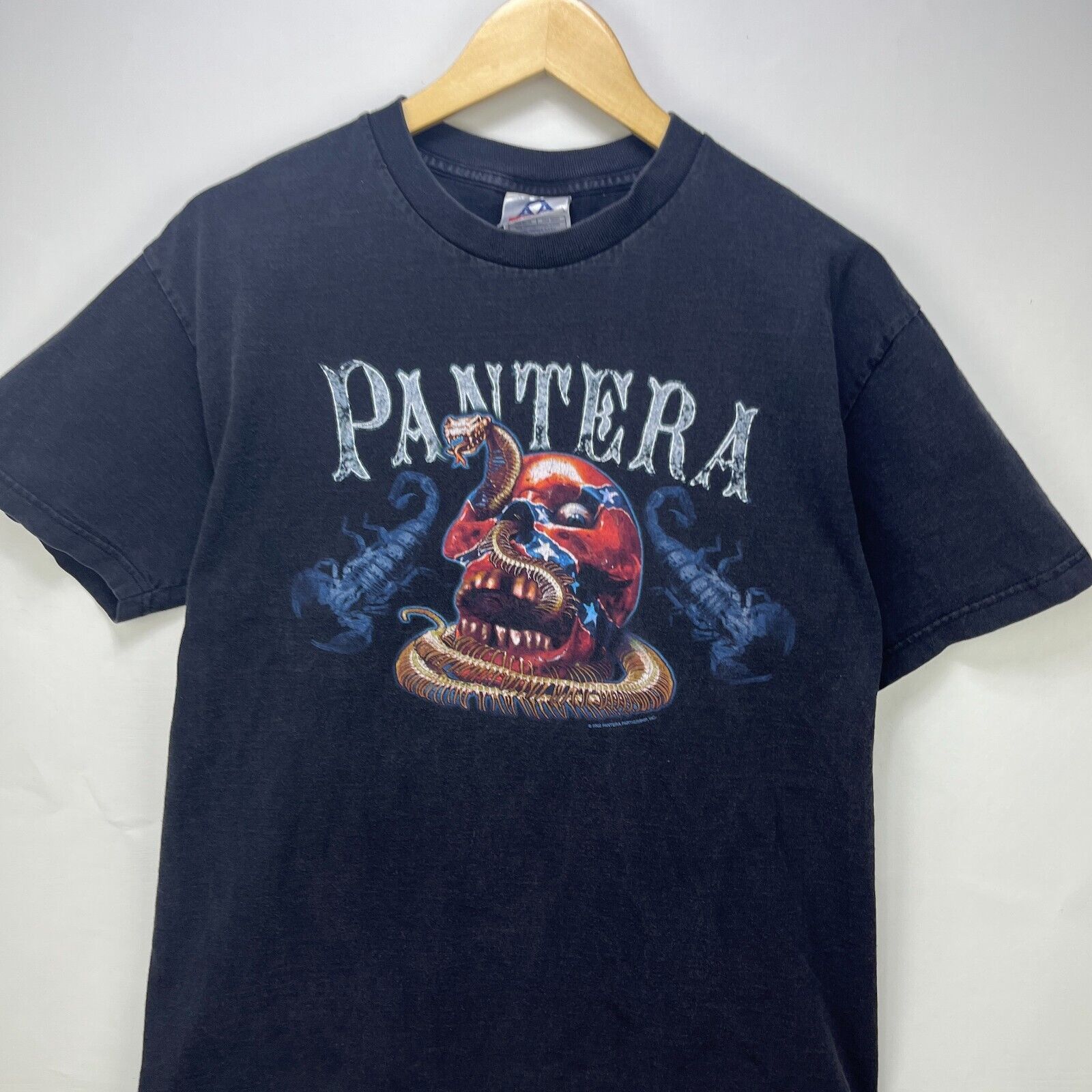 Vintage Vintage Pantera Sun Faded Snake Skull T Shirt Large Band Size US L / EU 52-54 / 3 - 2 Thumbnail