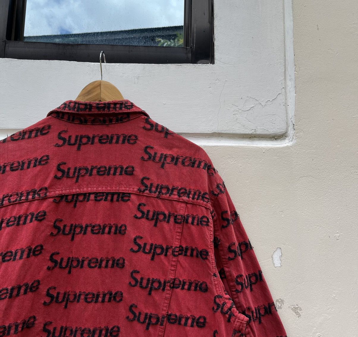 Supreme SUPREME FRAYED LOGOS DENIM JACKET SS21 Size US L / EU 52-54 / 3 - 6 Thumbnail