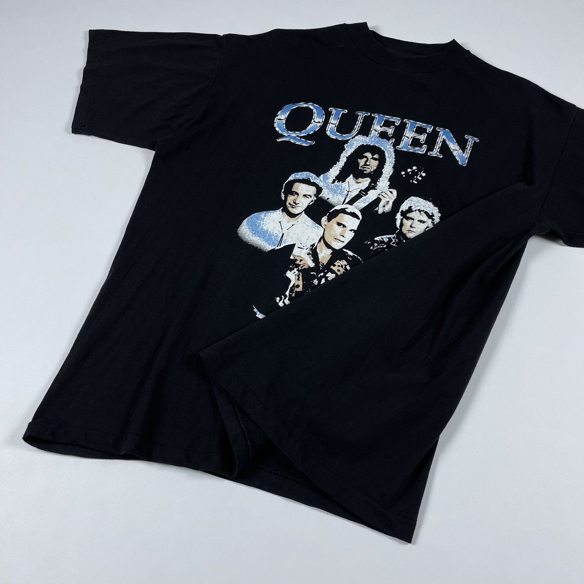 Band Tees Vintage 90s Queen Freddie Mercury T-shirt Size US XL / EU 56 / 4 - 4 Thumbnail