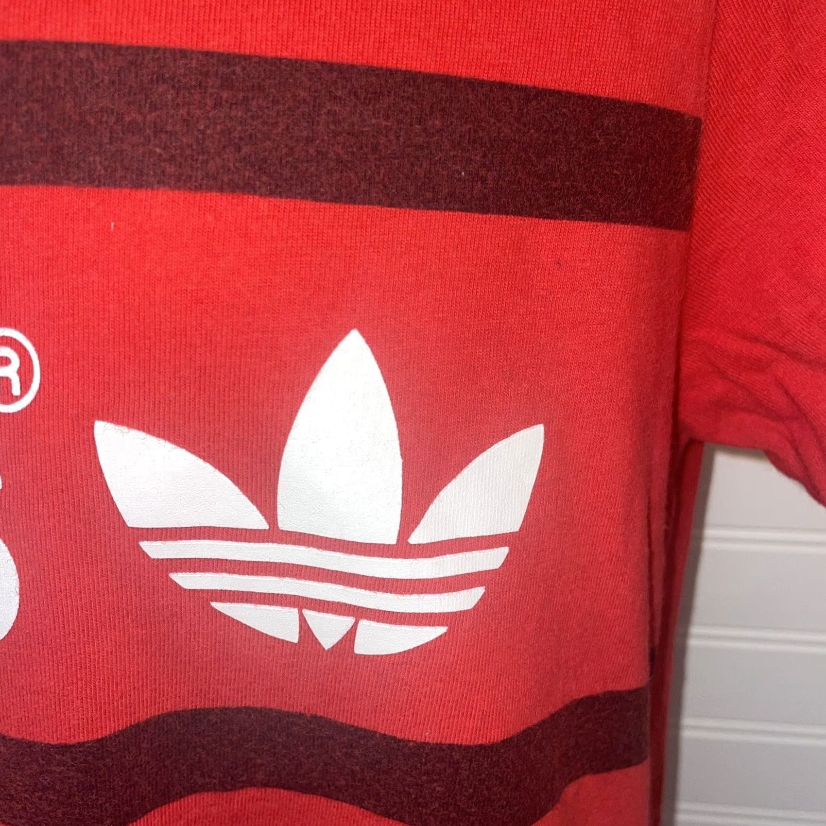 Adidas Adidas Shirt Men L Red Crew Neck Short Sleeve Logo Spell out Trefoil Size US L / EU 52-54 / 3 - 5 Thumbnail