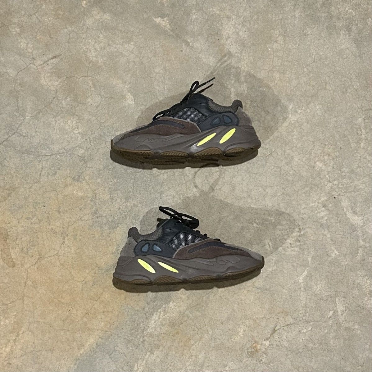 Adidas × Kanye West × Yeezy Adidas Yeezy Boost 700 Mauve 2018 US 7.5 Size US 7.5 / EU 40-41 - 4 Thumbnail