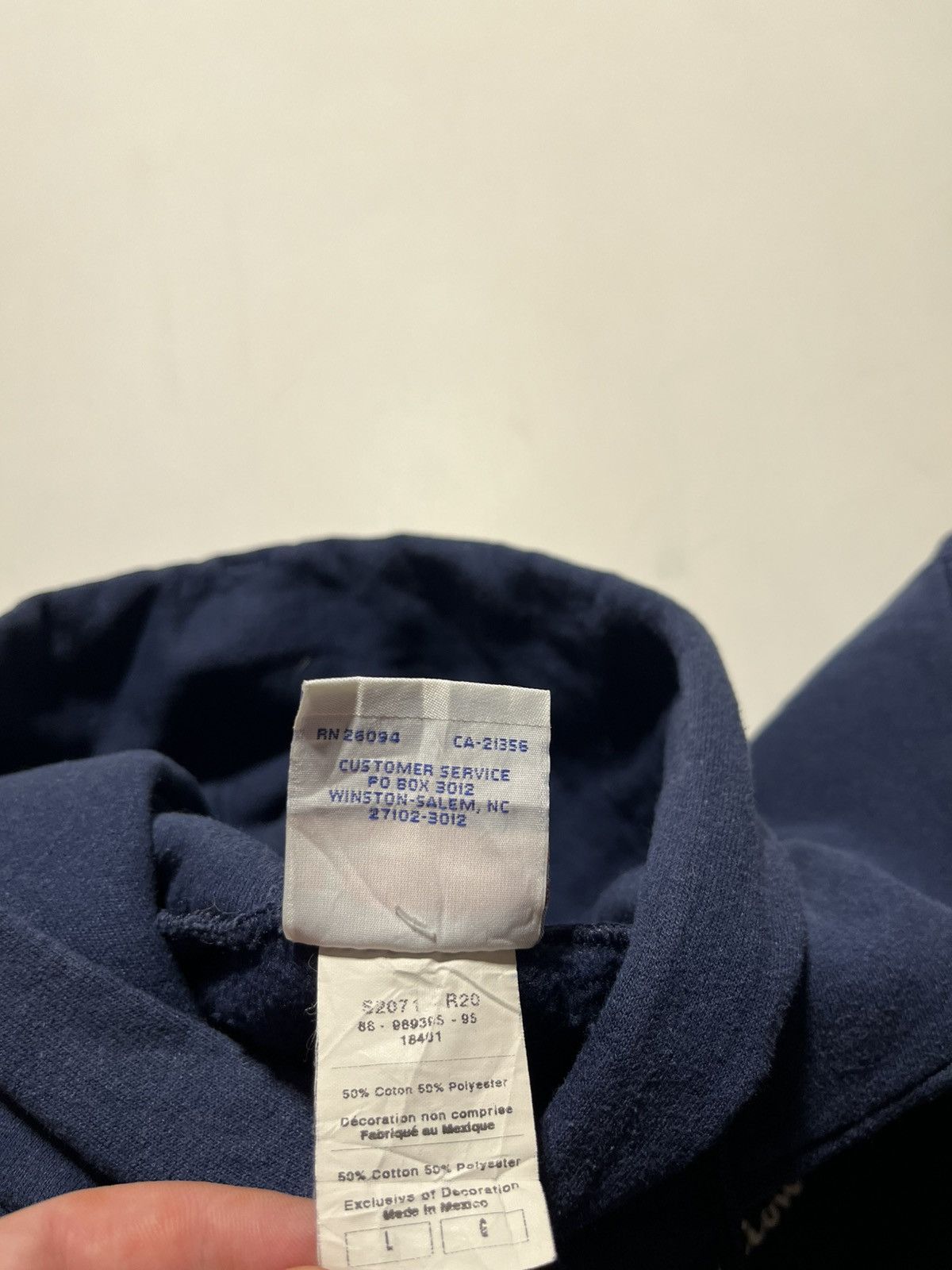 Champion Vintage 90’s Champion Heavyweight boxy fit hoodie navy L Size US L / EU 52-54 / 3 - 3 Thumbnail