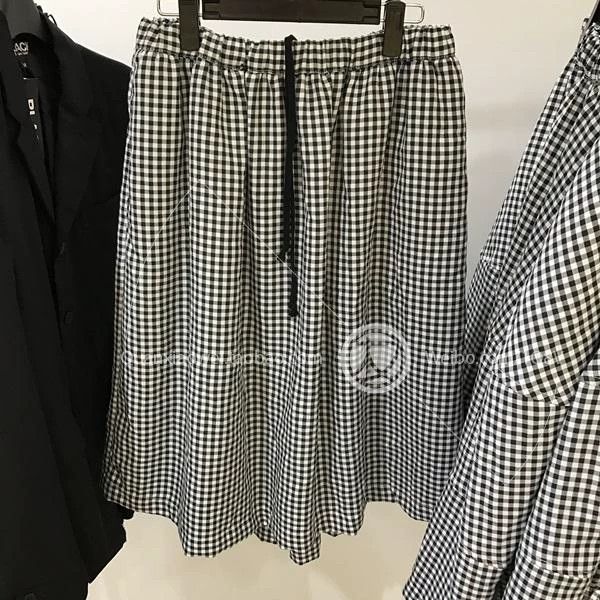Comme des Garcons Comme Des Garcons size XS Classic houndstooth skirt Size 24" / US 00 / IT 34 - 1 Thumbnail