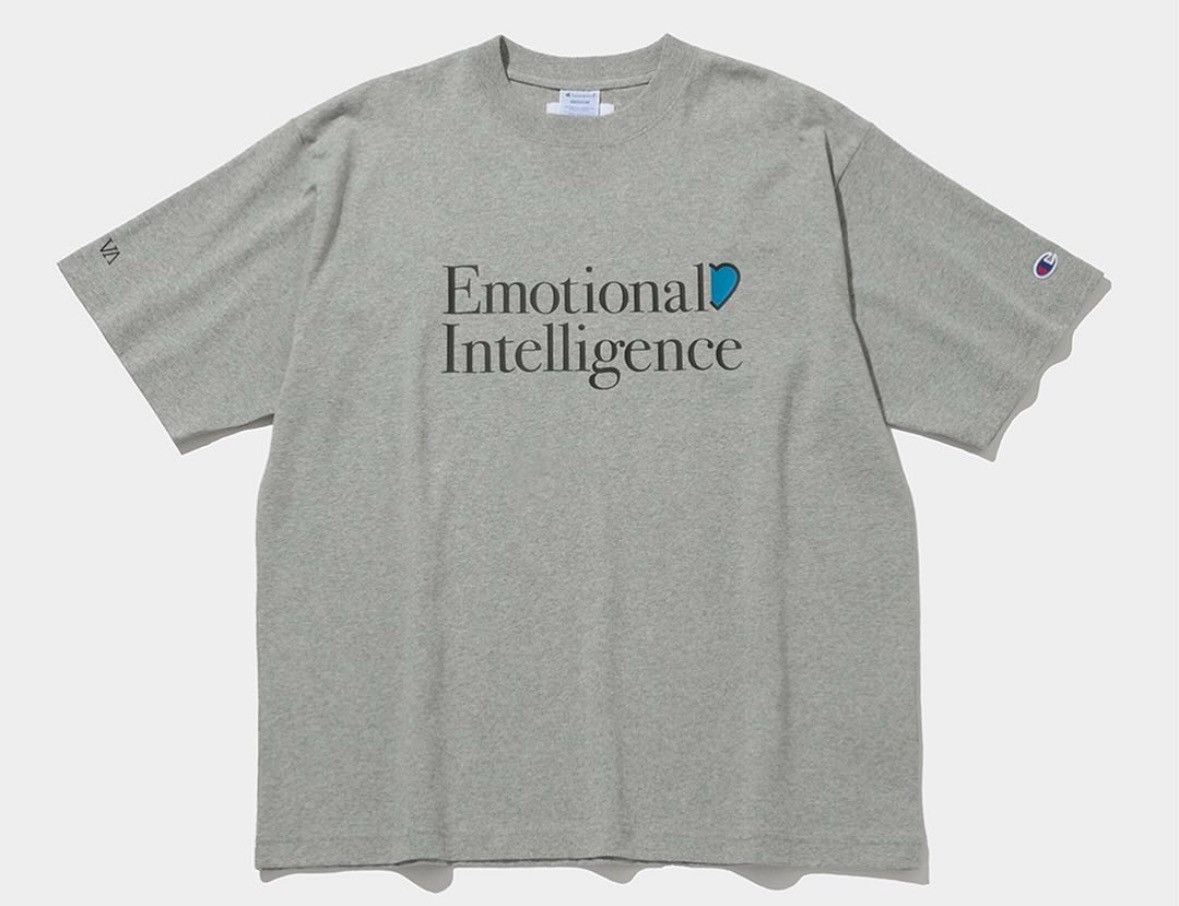 Japanese Brand VA Champion Tee Size ONE SIZE - 1 Thumbnail