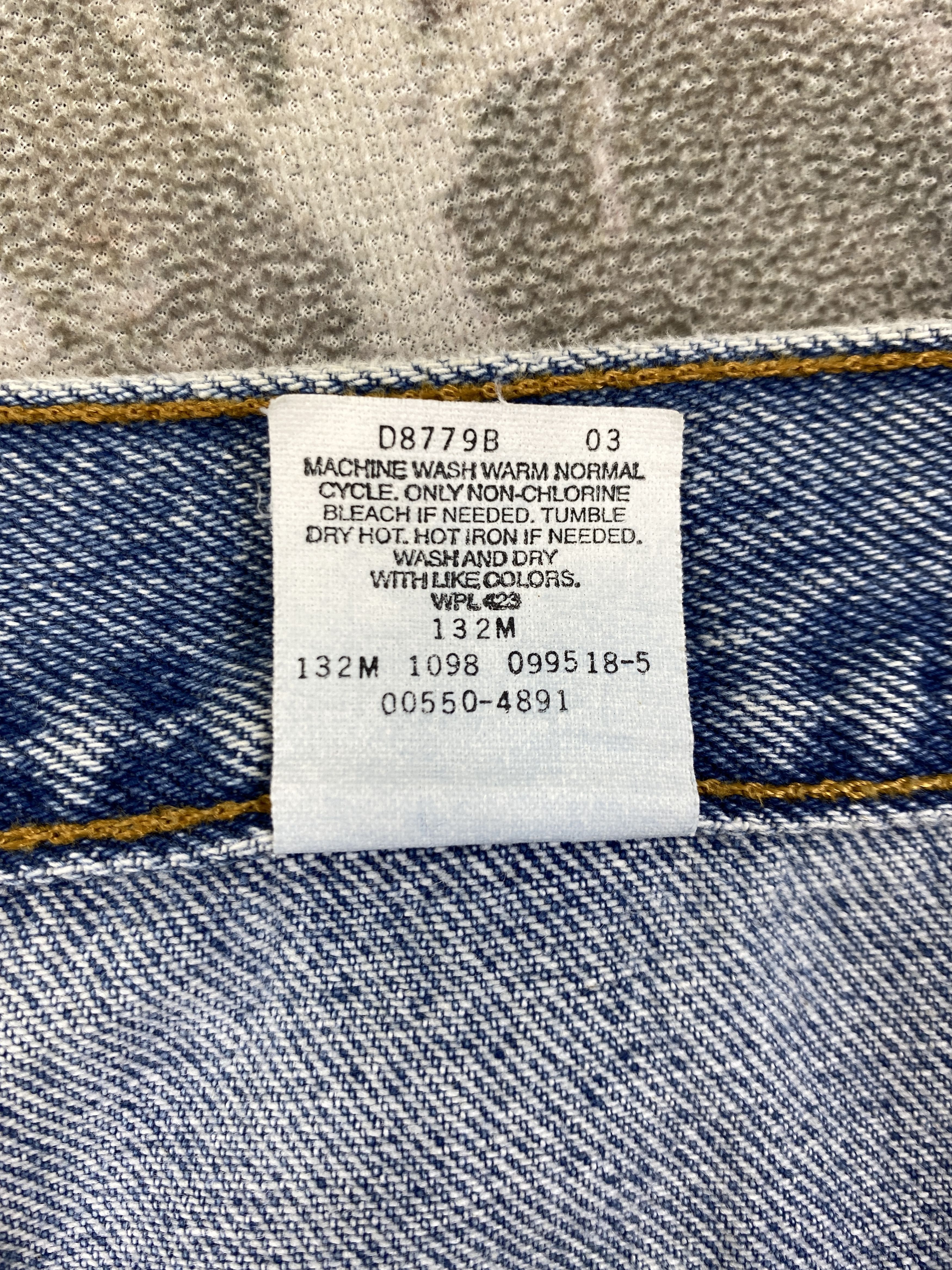 Levi's 90's Mid Blue Vintage Levi's 550 USA 34x30 Denim -JN1915 Size US 34 / EU 50 - 10 Thumbnail