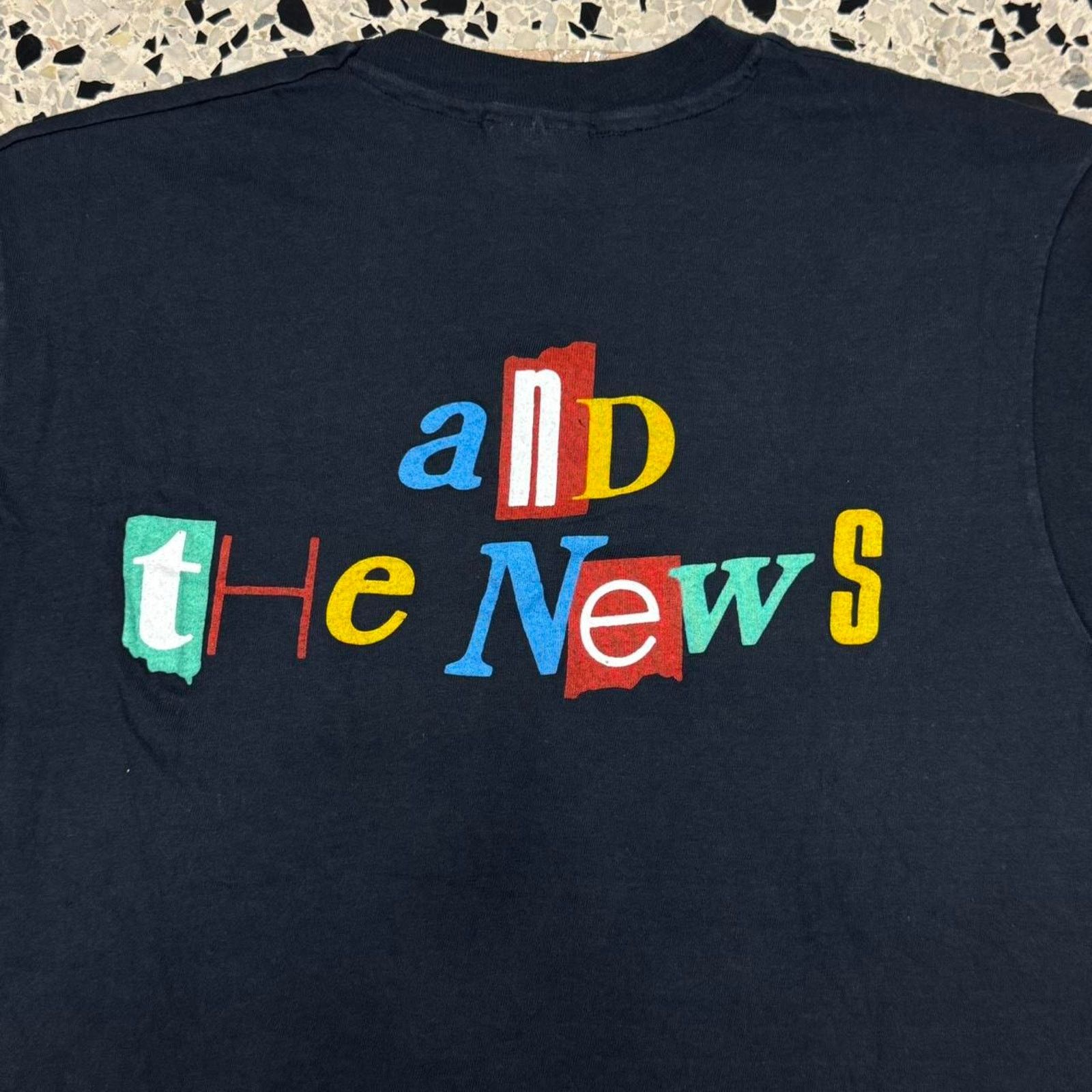 Hanes × Vintage VINTAGE 80S 1986 SINGLE STITCH HUEY LEWIS AND THE NEWS TEE: Size US L / EU 52-54 / 3 - 6 Thumbnail