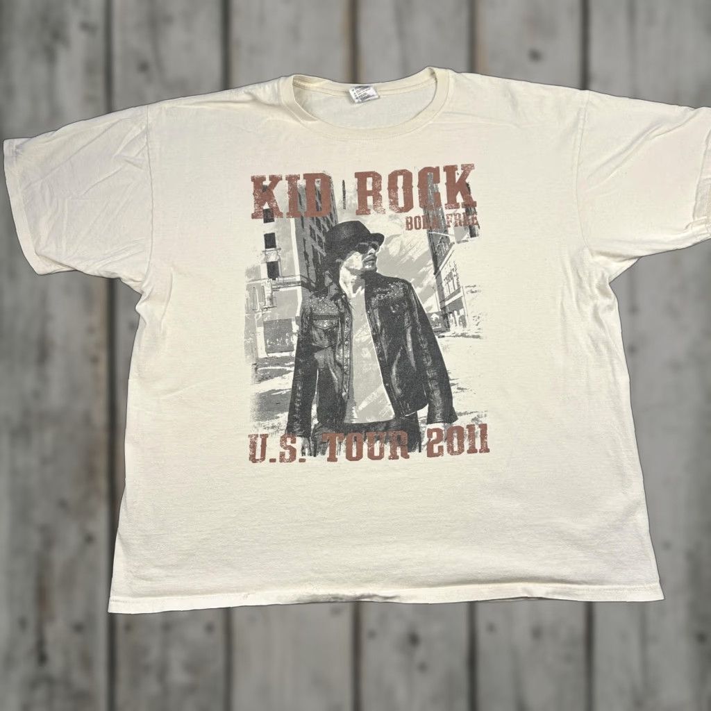 Anvil VINTAGE Kid Rock Shirt Mens 2XL White Born Free U.S. Tour 2011 Concert Graphic Tee Size US XXL / EU 58 / 5 - 1 Thumbnail