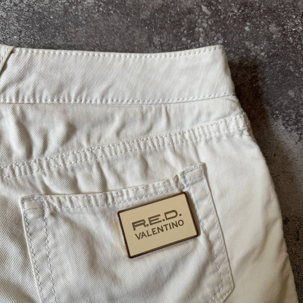 RED Valentino Red Valentino Vintage White Mini Skirt Size 29" - 4 Thumbnail