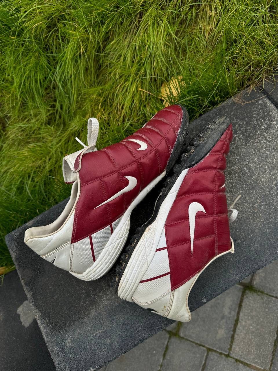 Nike Iconic 2003 Nike Air Zoom Total 90 Soccer Shoes Size US 9.5 / EU 42-43 - 6 Thumbnail