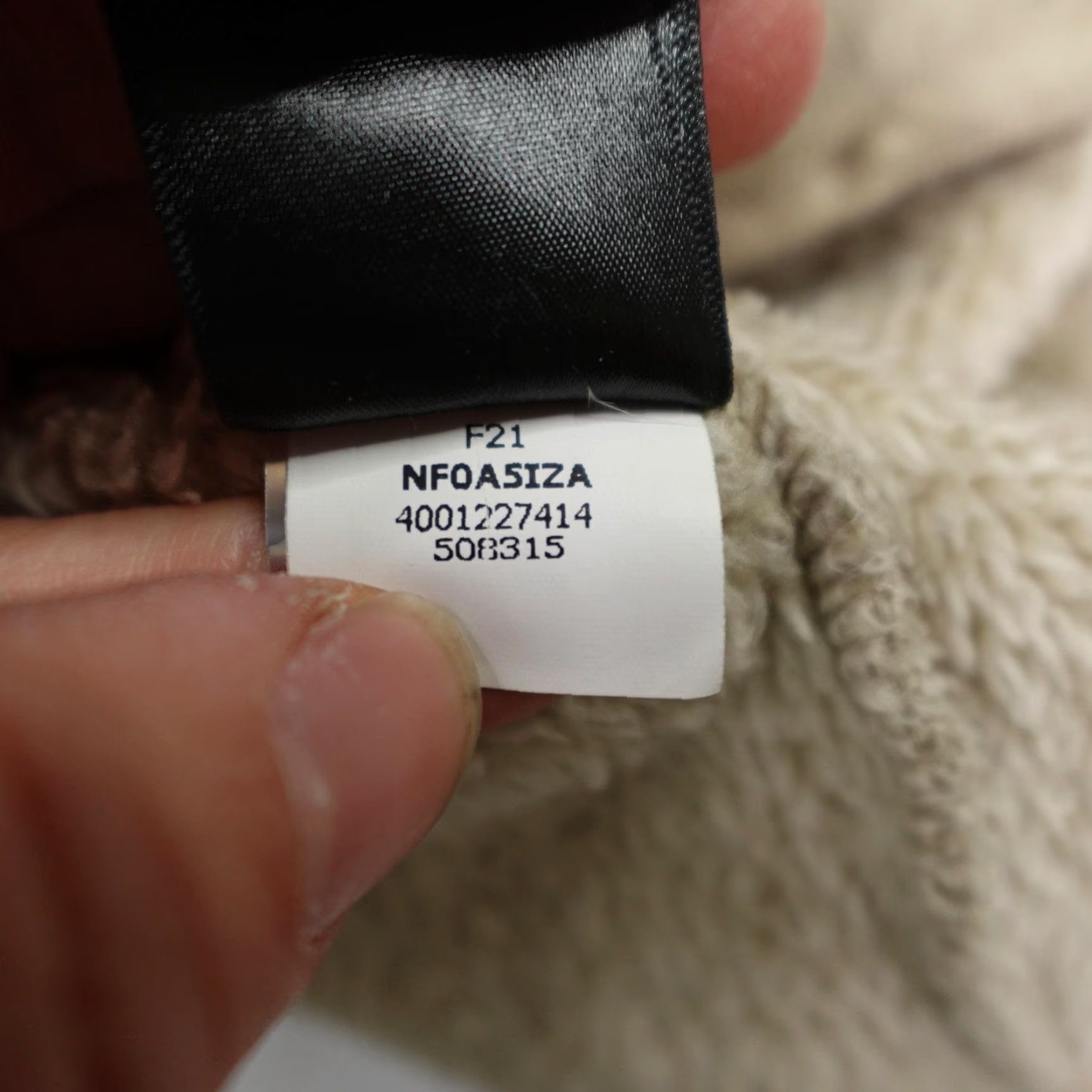 The North Face The North Face Jacket Womens Medium Beige Osito Sherpa Fleece Full Zip Up High Pile Size M / US 6-8 / IT 42-44 - 6 Thumbnail
