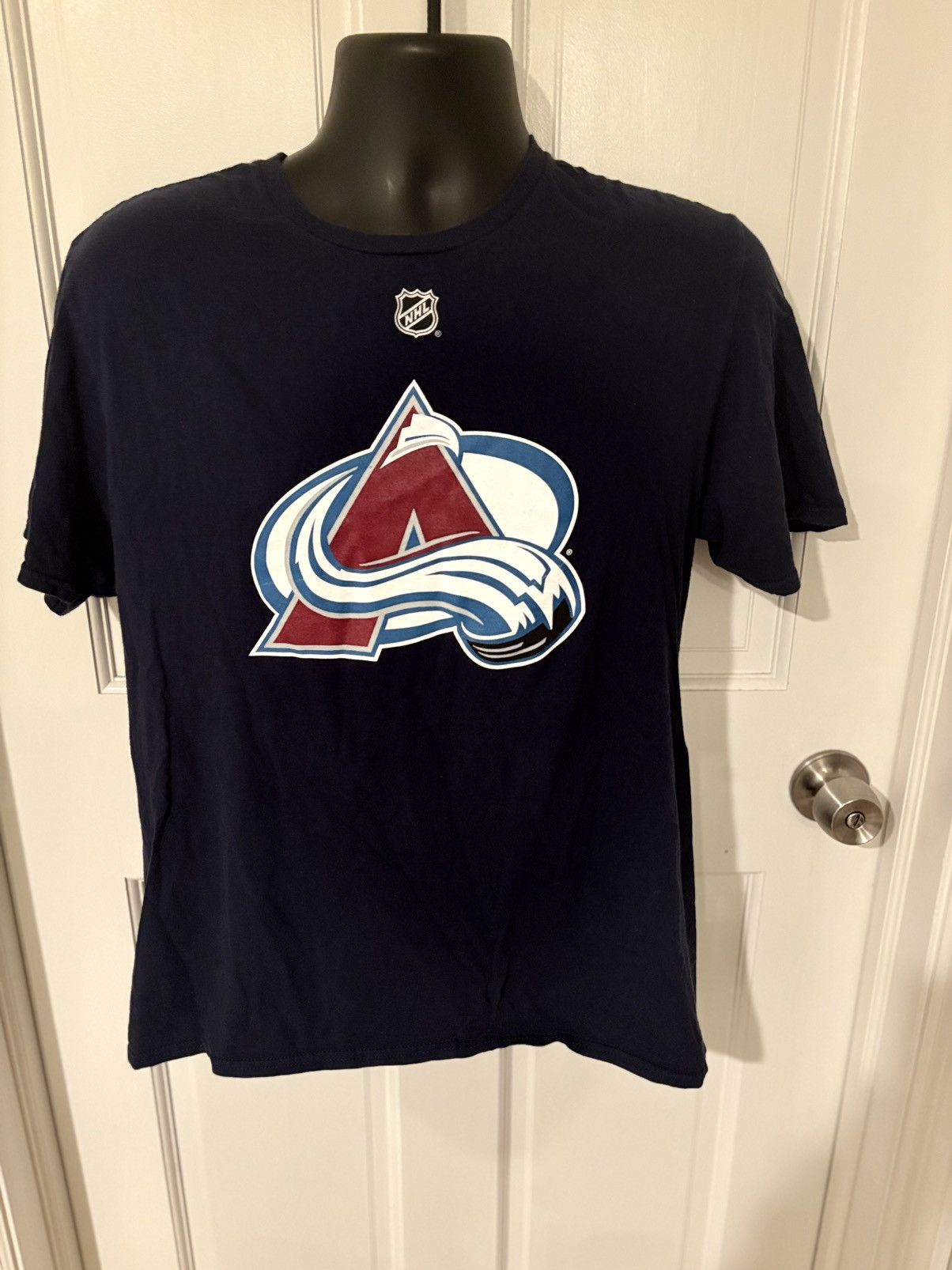 Other Colorado Avalanche #29 Nathan Mackinnon Men’s large t shirt Size US L / EU 52-54 / 3 - 5 Thumbnail