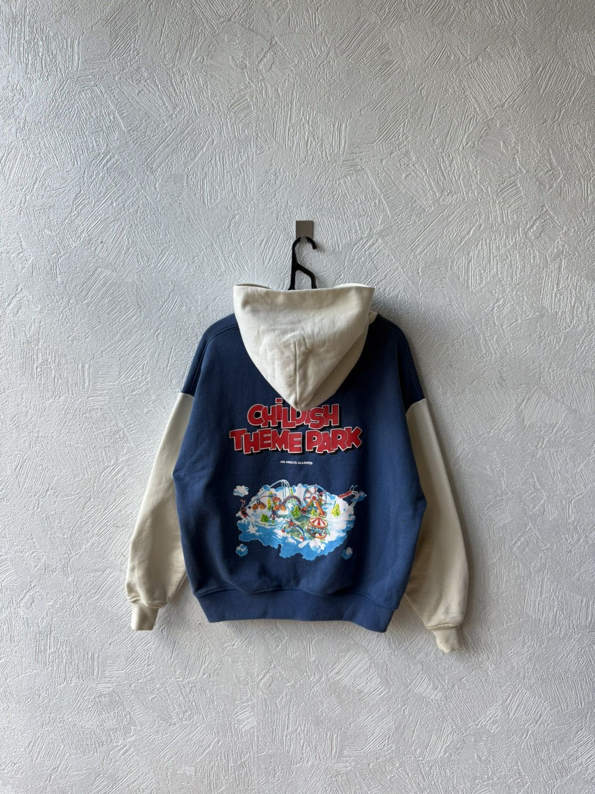 Vintage Chilldish Theme Park Hoodie Size US S / EU 44-46 / 1 - 2 Thumbnail