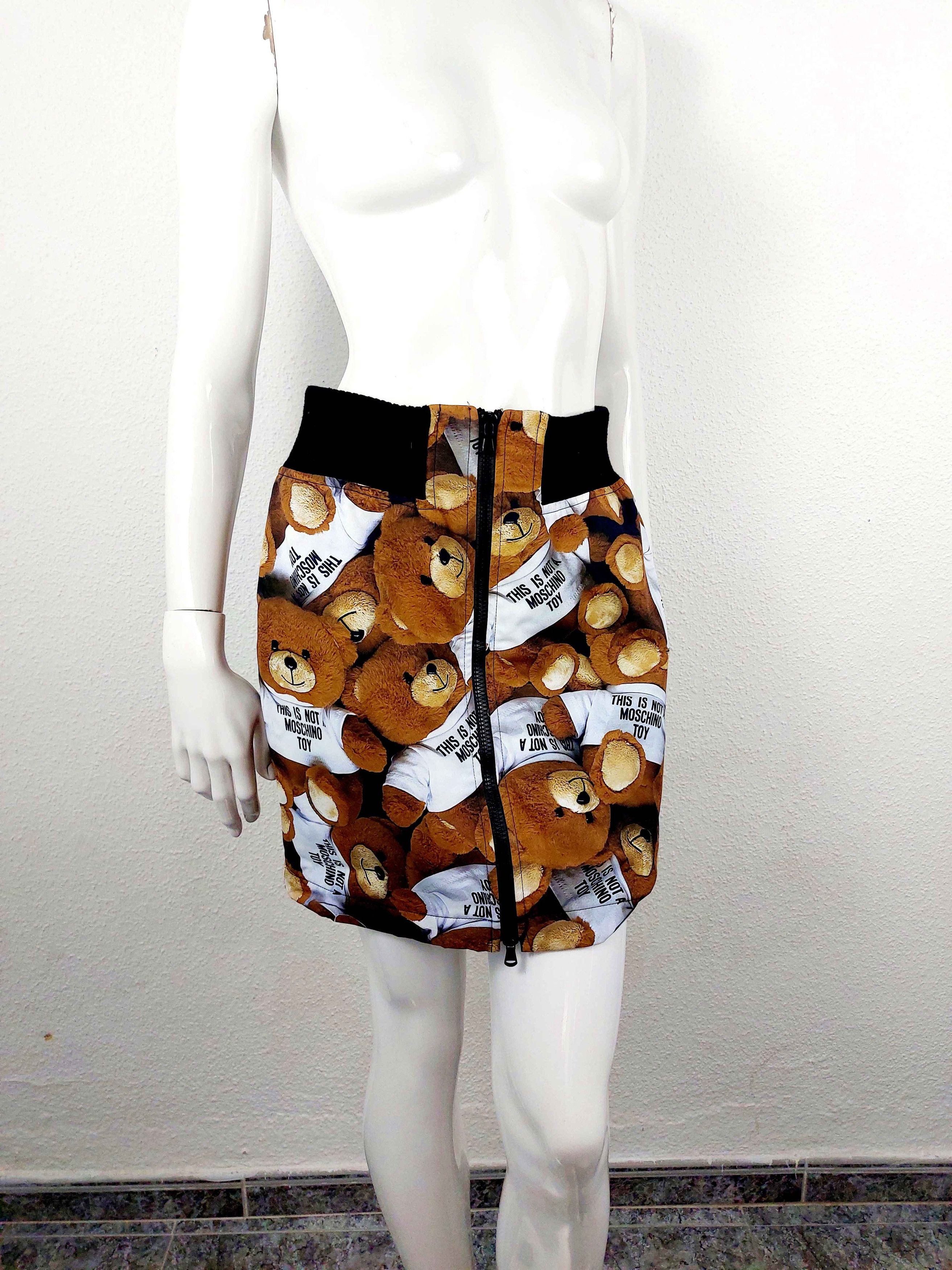 Moschino Moschino Couture „This is not a Moschino Toy” Bear Skirt Size 28" / US 6 / IT 42 - 2 Thumbnail