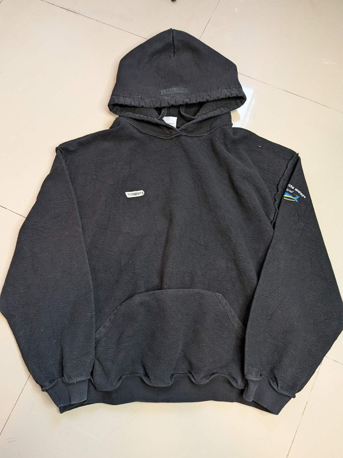 Vetements Vetements Inside out shark hoodie Size US S / EU 44-46 / 1 - 1 Thumbnail