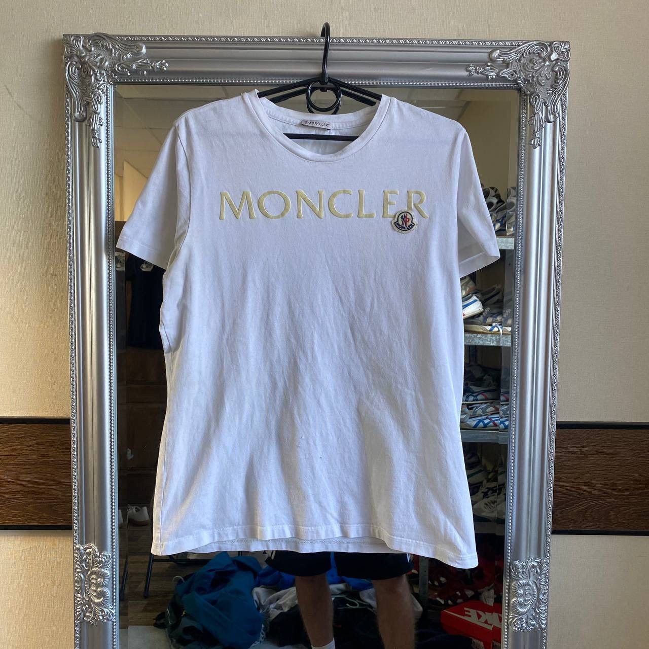 Moncler Moncler Big Logo T-Shirt Size US L / EU 52-54 / 3 - 1 Thumbnail