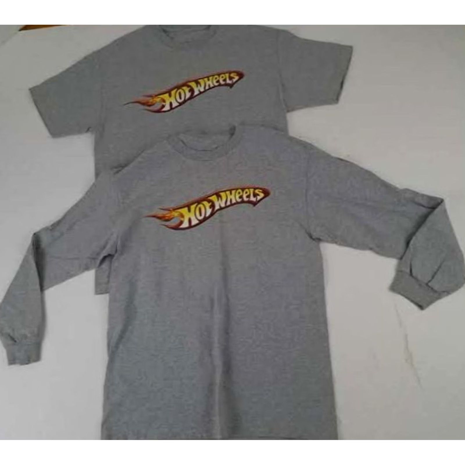 Vintage VINTAGE Hot Wheels Thick Cotton T-Shirts Long Sleeve & Short Sleeve Set of 2 Crew Neck Unbranded Unisex Adults Gray M 28in Long 22in Pit to Pit Size US M / EU 48-50 / 2 - 2 Thumbnail