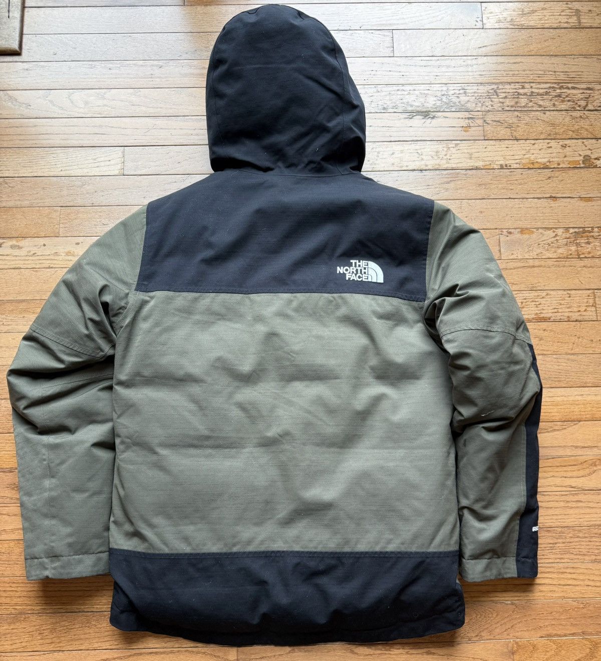 The North Face The North Face 550 Jacket – Olive Green/Black w Camo Lining Size US M / EU 48-50 / 2 - 3 Thumbnail