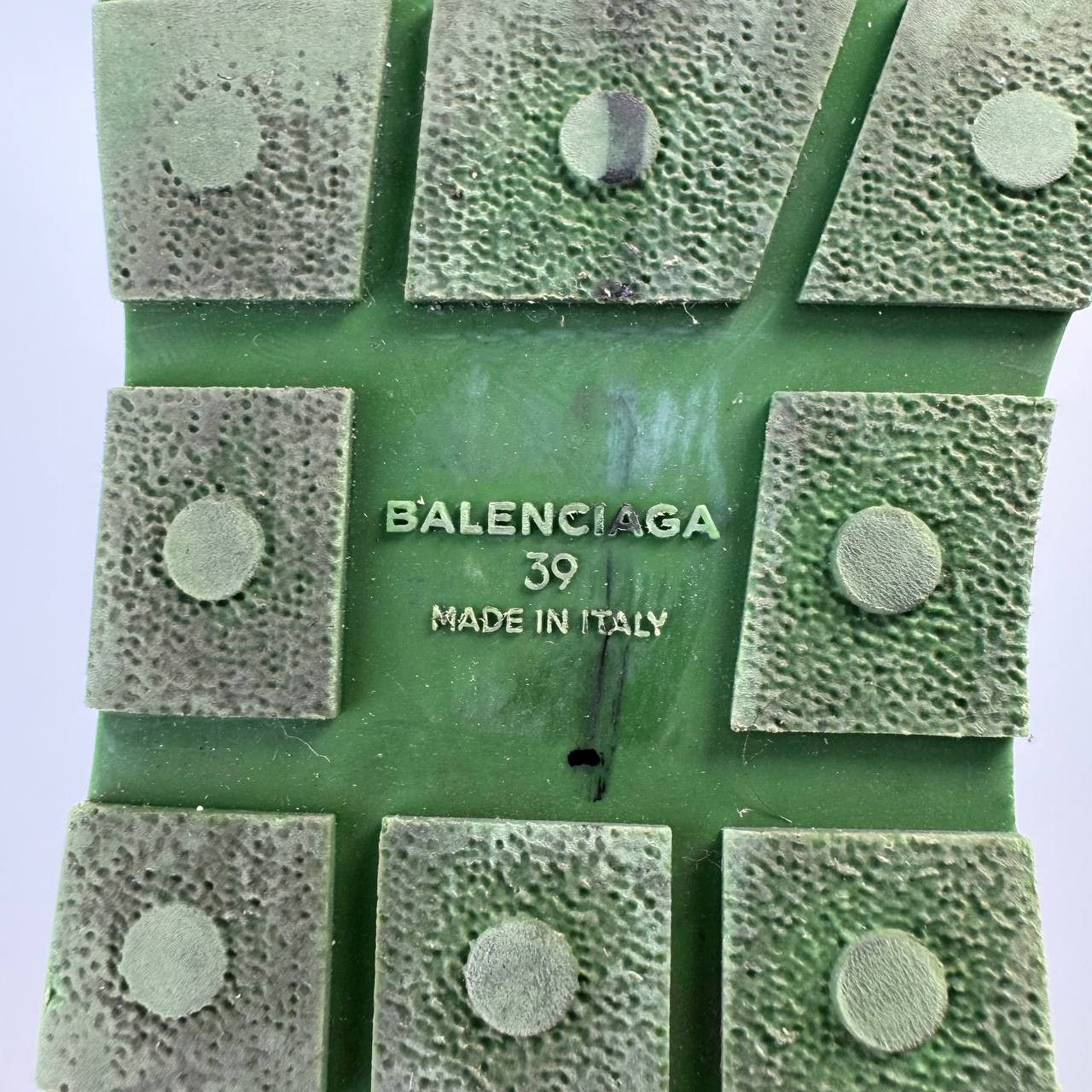 Balenciaga Balenciaga Race Runner Mesh Sneakers Mens Size EU 39 Size US 6 / EU 39 - 12 Thumbnail