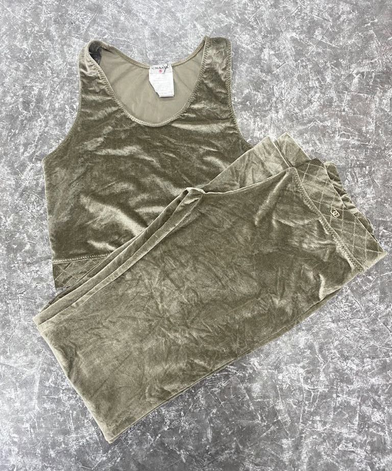 Chanel CHANEL Suit Velour Pants Tank Top Logo CC Khaki Size 40 Size M / US 6-8 / IT 42-44 - 2 Thumbnail