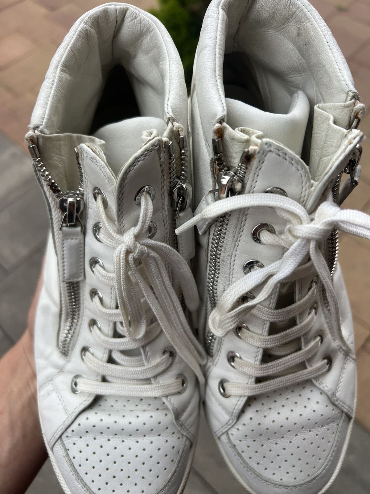 Chanel Chanel White High Top Sneakers Size US 7 / IT 37 - 4 Thumbnail