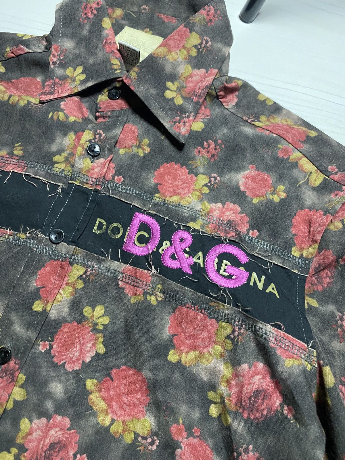 Dolce & Gabbana × Vintage Vintage Dolce & Gabbana floral y2k button up shirt Size M / US 6-8 / IT 42-44 - 13 Thumbnail