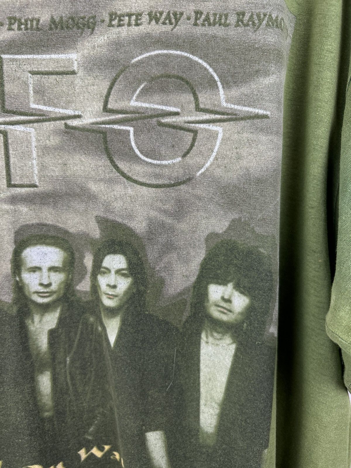 Band Tees Vintage 90s UFO WALK ON WATER Tour 1998 T shirt Size US XL / EU 56 / 4 - 13 Thumbnail