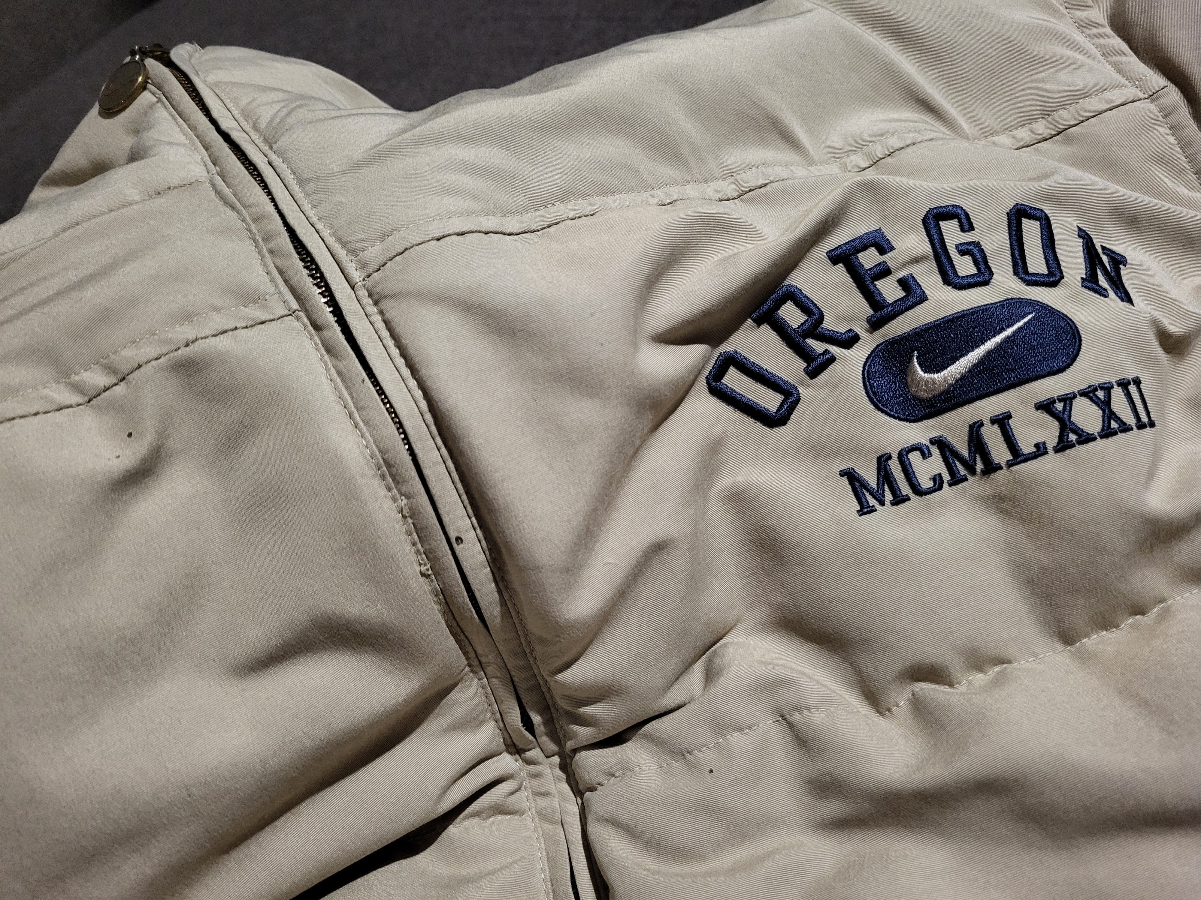 Nike Vintage Nike down jacket OREGON MCMLXXII Size US XXL / EU 58 / 5 - 5 Thumbnail