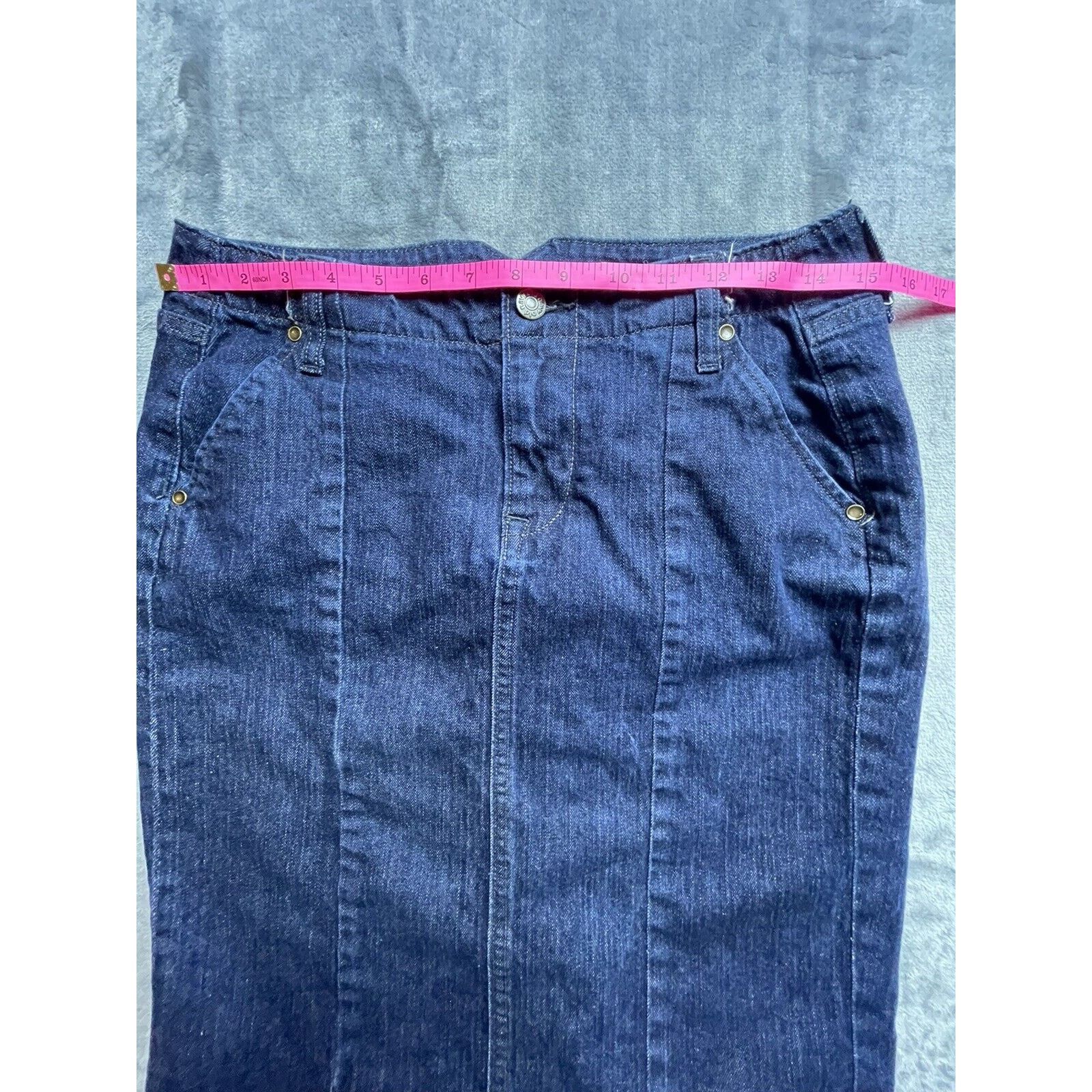 Old Navy Old Navy Jean Skirt Womens 4 Dark Denim Slit Modest Size 27" / US 4 / IT 40 - 7 Thumbnail
