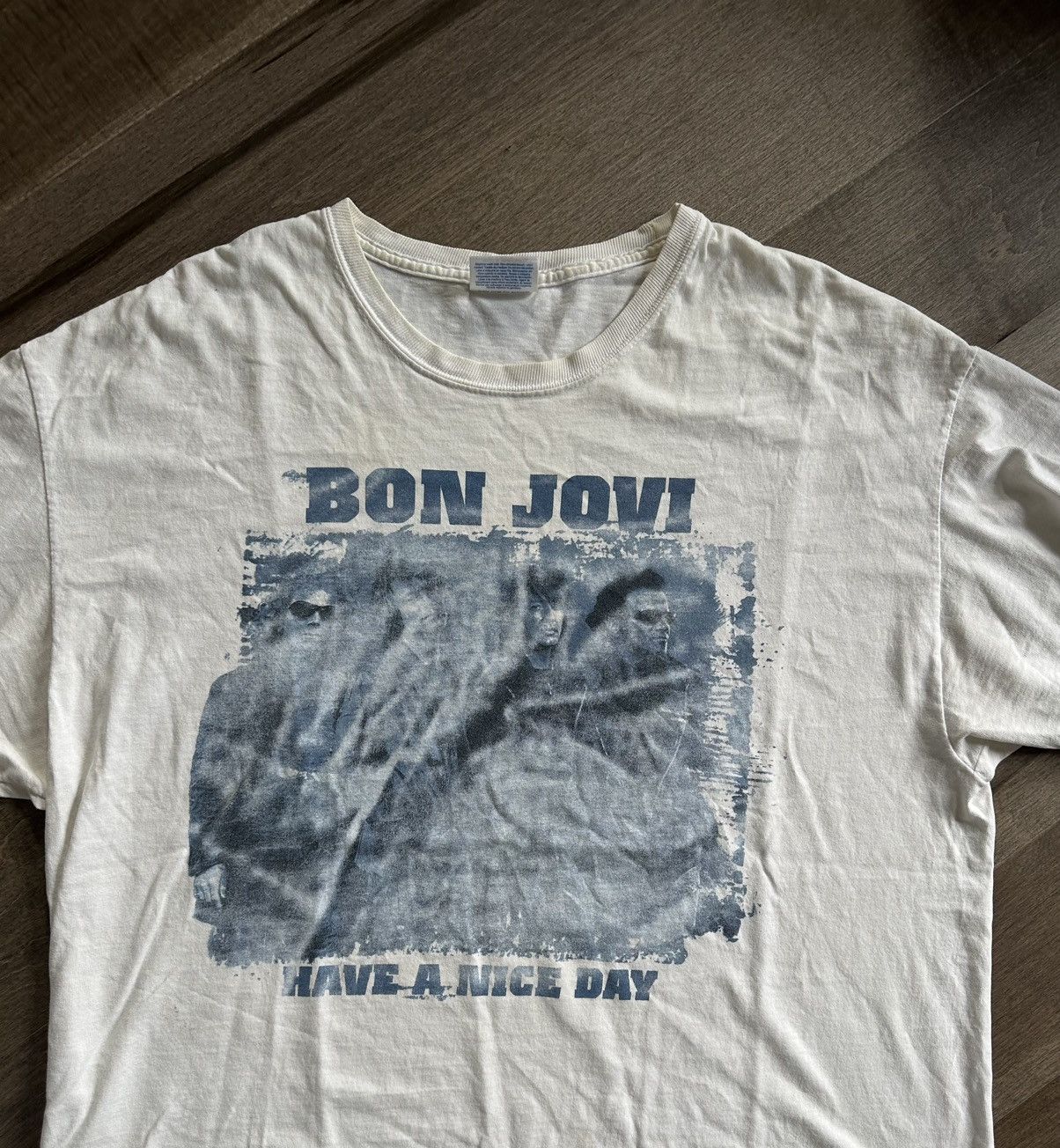 Bon Jovi × Hanes × Vintage Vintage Bon Jovi Tour Tee Size US XL / EU 56 / 4 - 3 Thumbnail