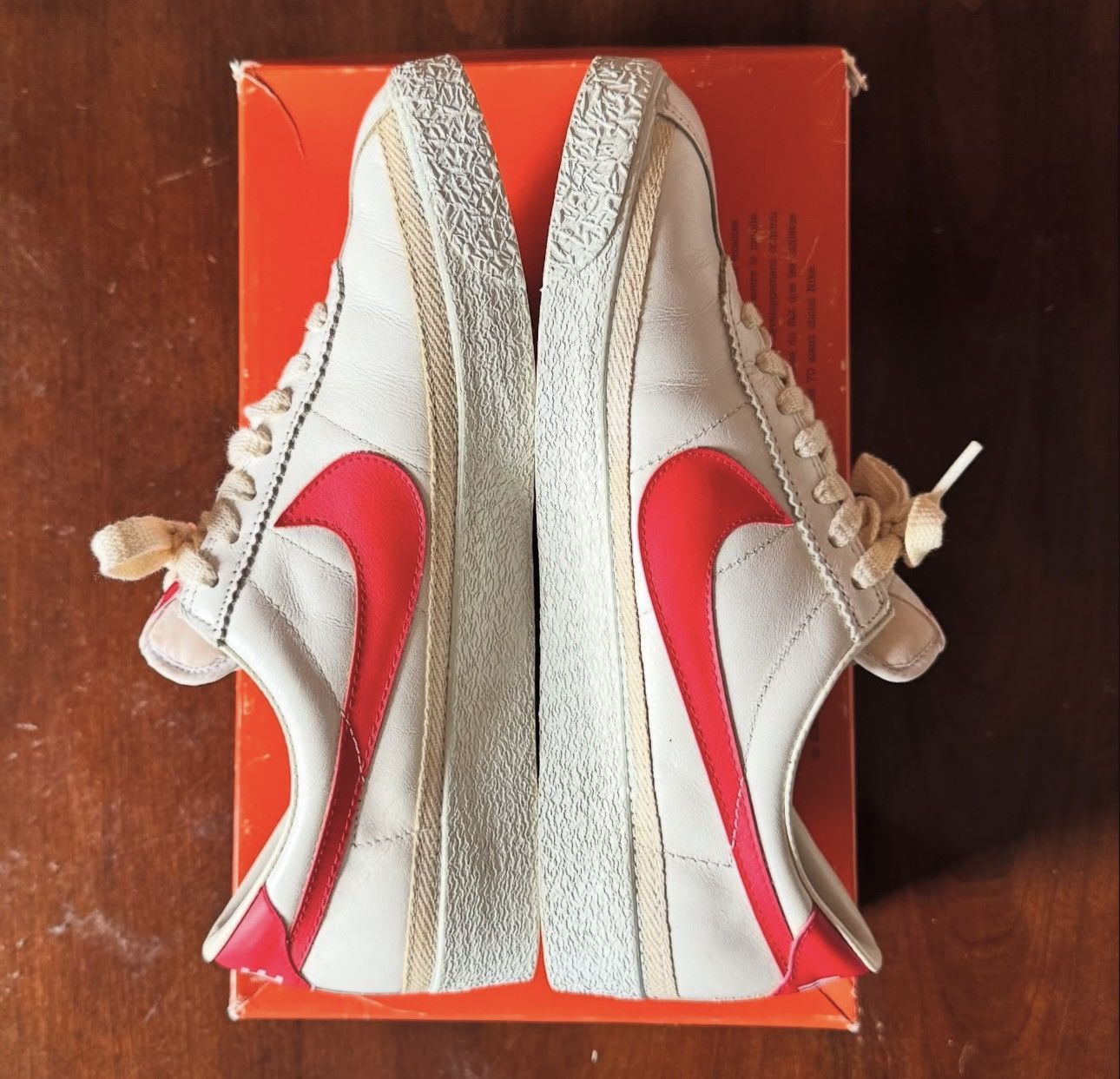 Nike 1981 NIKE BRUIN OG WHITE RED BACK TO THE FUTURE SIZE 8.5 Size US 8.5 / EU 41-42 - 4 Thumbnail