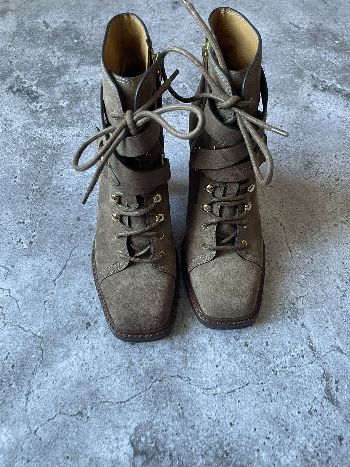 Ralph Lauren Purple Label Ralph Lauren Purple Label Evarista Suede Lace-Up Boots Taupe Size US 6.5 / IT 36.5 - 16 Thumbnail