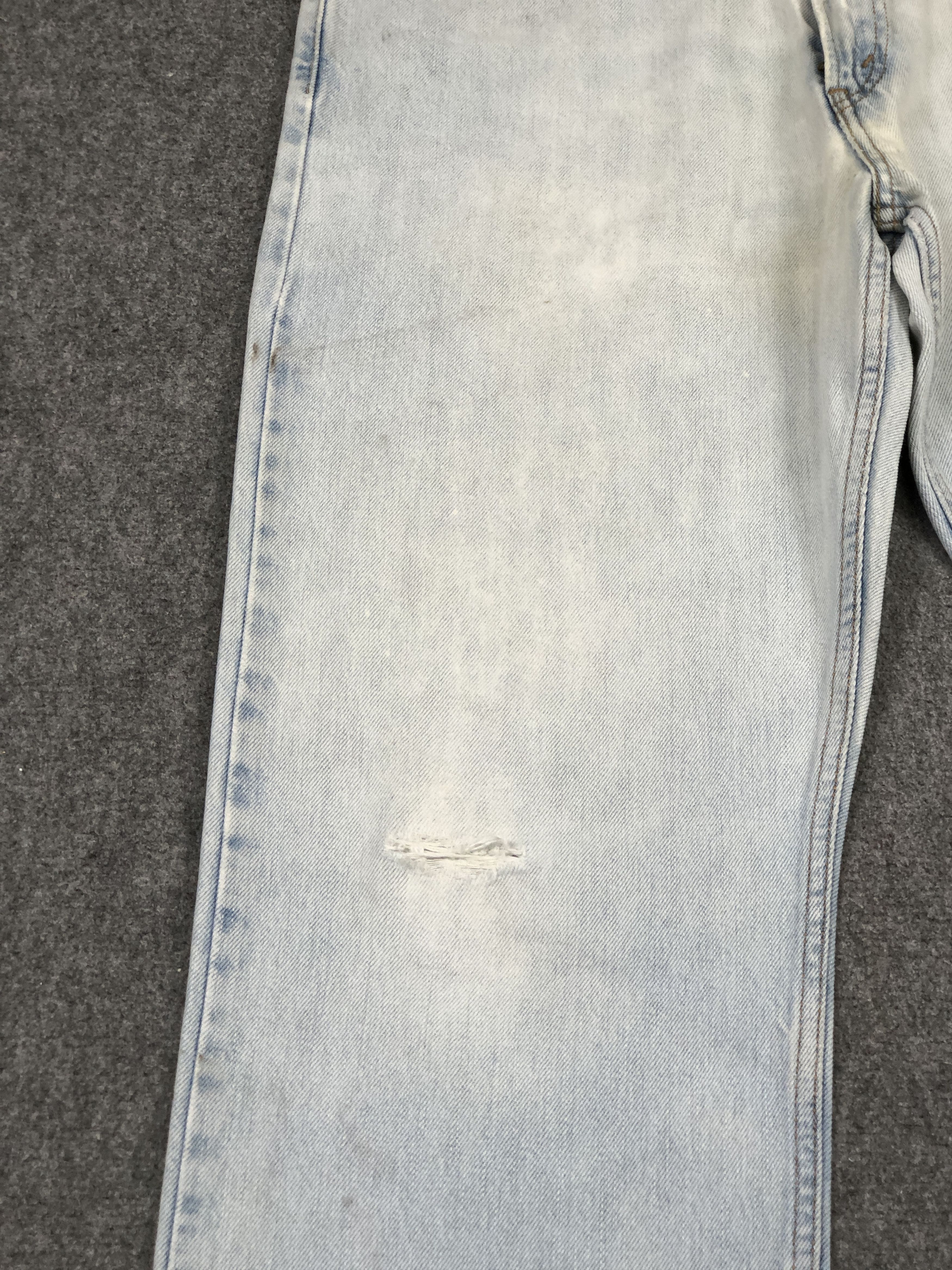Levi's Light Washed Vintage Levis 505 Jeans DP2366 Size US 35 - 11 Thumbnail