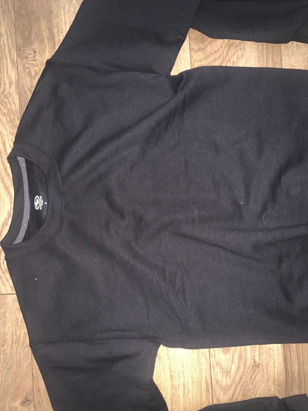 Athletic Works Black Semi-Heavyweight Crewneck Size US S / EU 44-46 / 1 - 5 Thumbnail