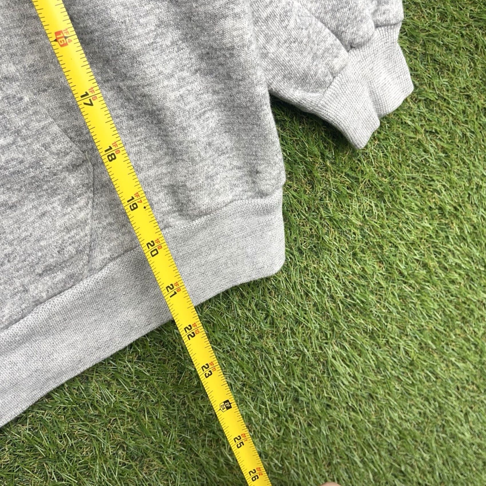 Champion VINTAGE Champion Ohio State Buckeyes Hoodie Mens M Gray 80s OSU Buckeyes Logo Fleece Pullover Hooded Size US M / EU 48-50 / 2 - 6 Thumbnail