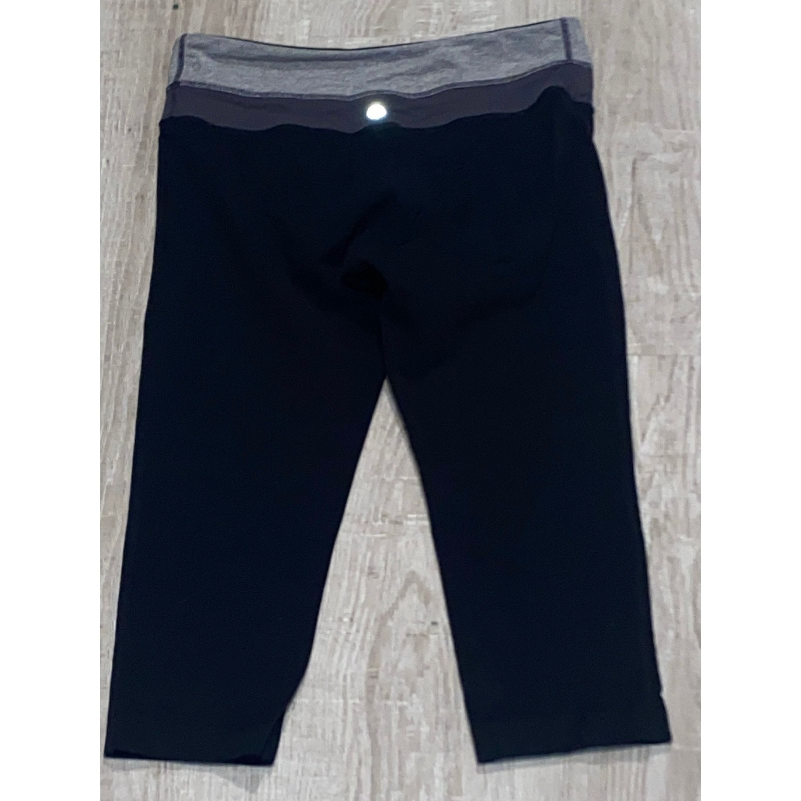 Lululemon Lululemon Womens Cropped Leggings! Size 6 Size 28" / US 6 / IT 42 - 5 Thumbnail