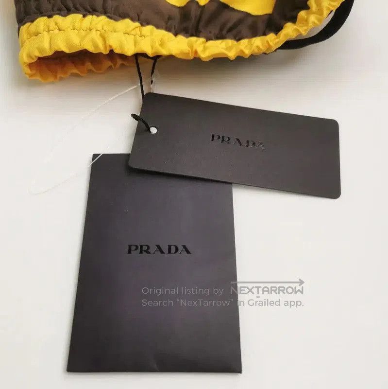 Prada Prada Yellow Striped Silk Shorts for Men. Size US 32 / EU 48 - 4 Thumbnail