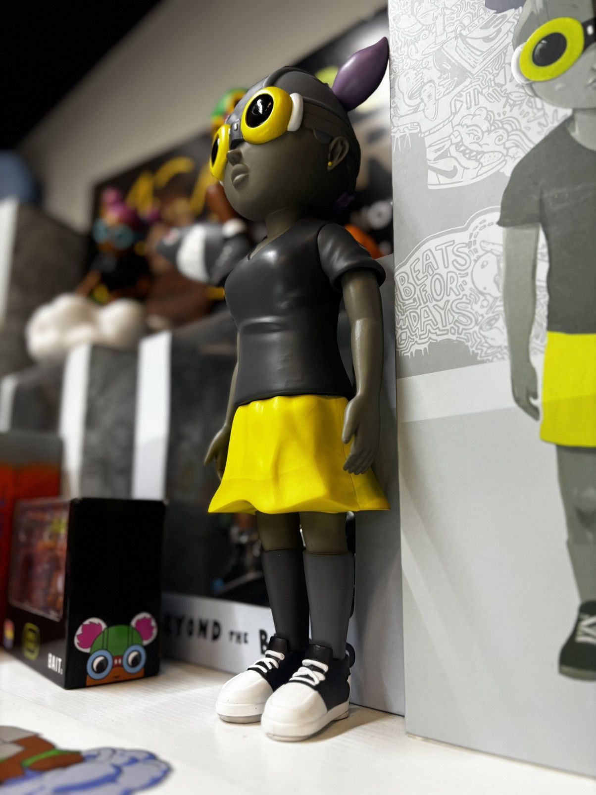 Hebru Brantley Hebru Brantley Lil Mama Mellow Yellow Vinyl Figure W/Box 13” Size ONE SIZE - 2 Thumbnail
