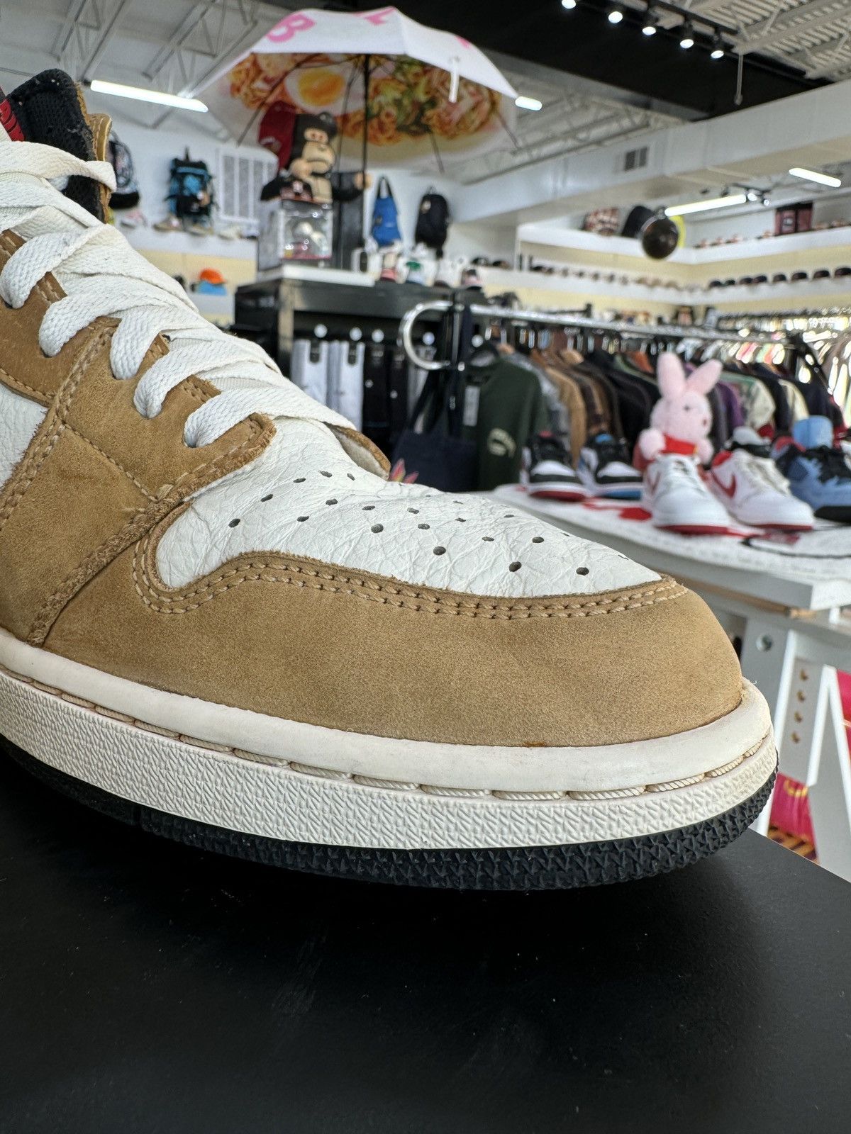 Jordan Brand × Nike Nike Air Jordan 1 ROTY “Rookie Of The Year” size 13 (2018) Size US 13 / EU 46 - 8 Thumbnail