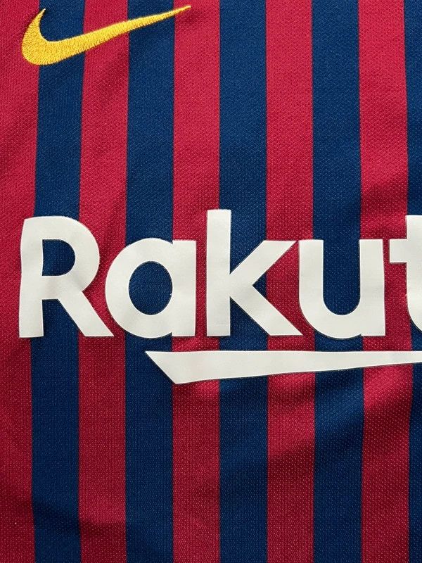 Nike 2018 - 2019 Home Nike FC Barcelona soccer jersey Size US M / EU 48-50 / 2 - 3 Thumbnail