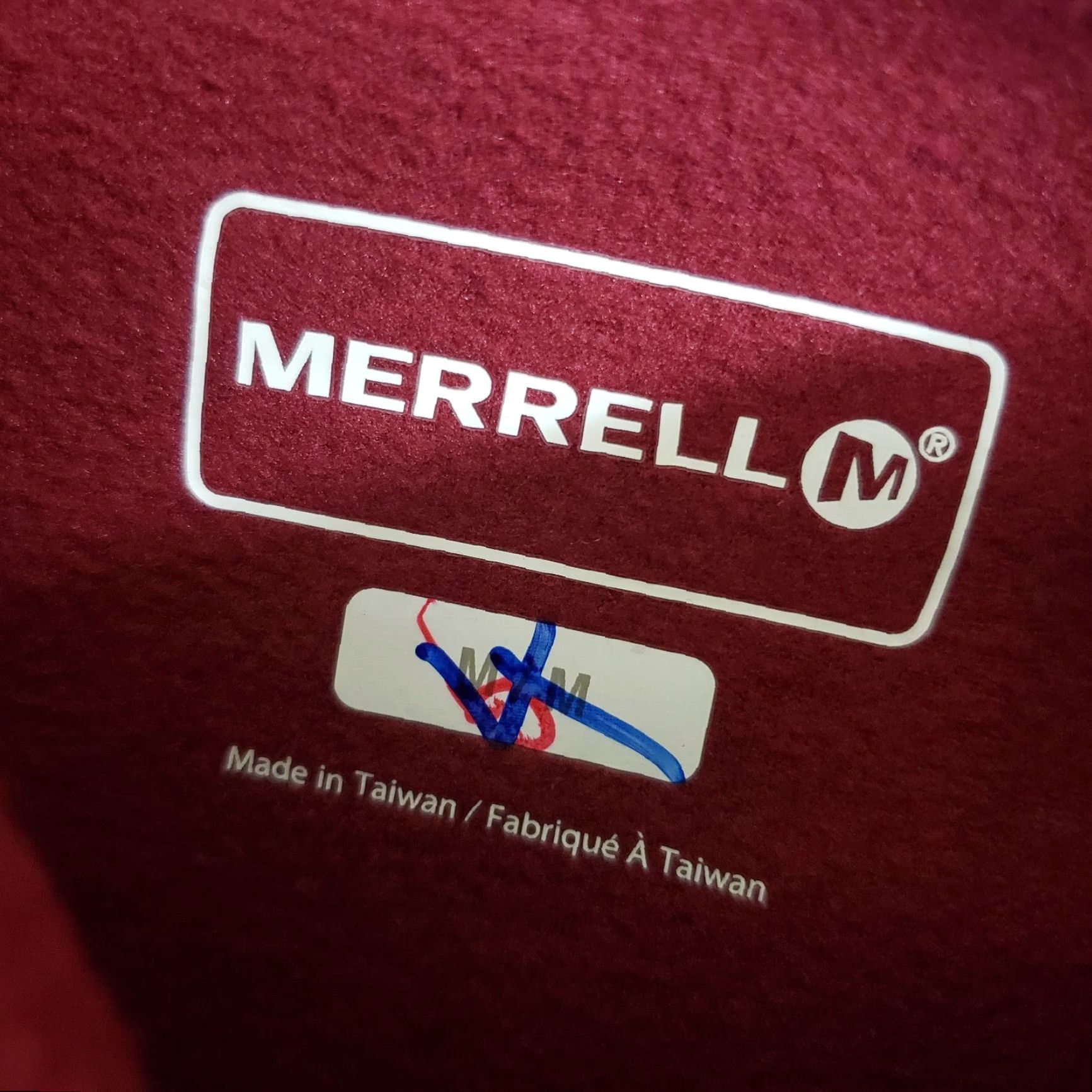 Merrell Merrell Womens Mock Neck Pullover Sz Medium Berry Floral Lasercut Shirt Pullover Red 90s? Size M / US 6-8 / IT 42-44 - 8 Thumbnail