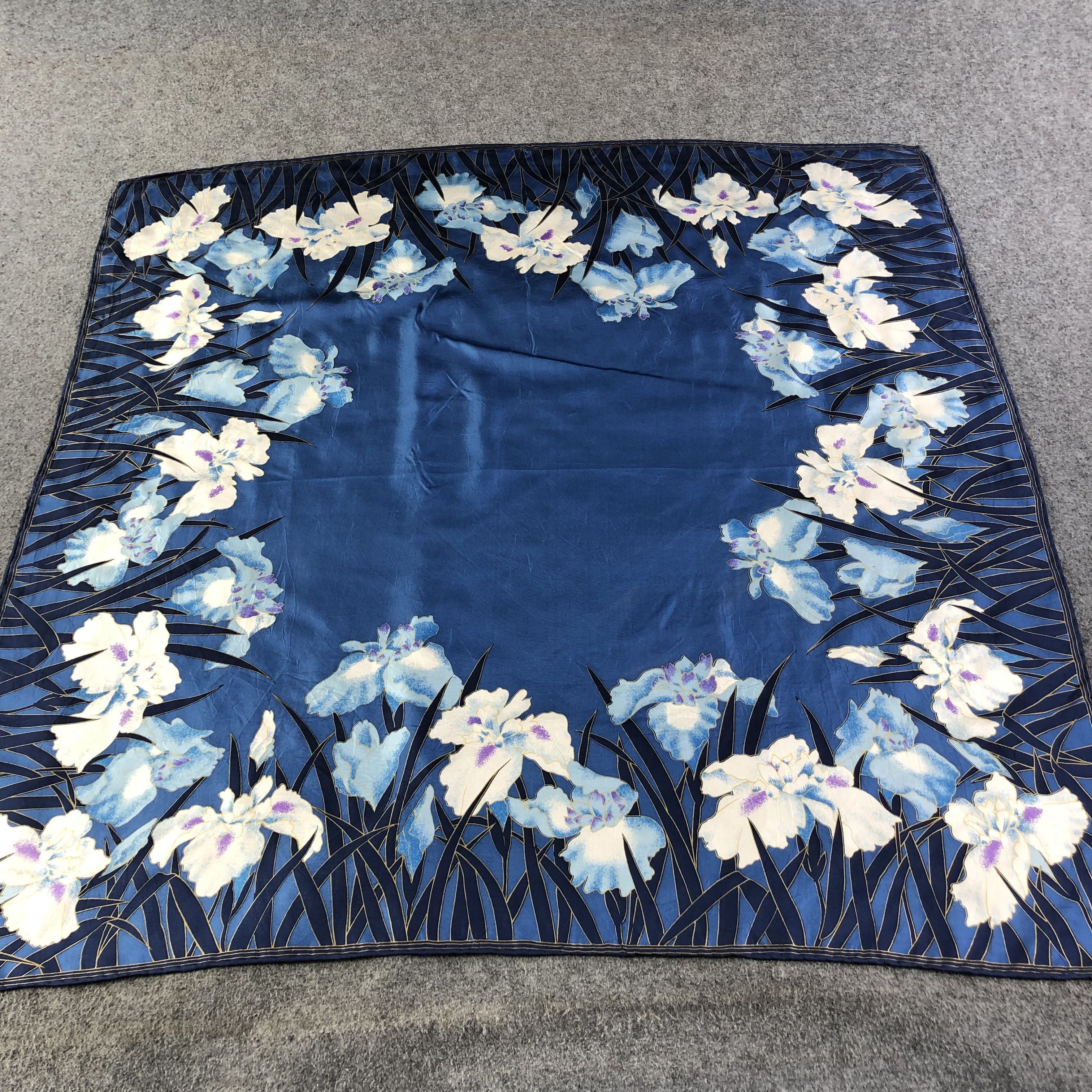 Vintage Luxury Floral Hand Rolled Silk Scarf M723